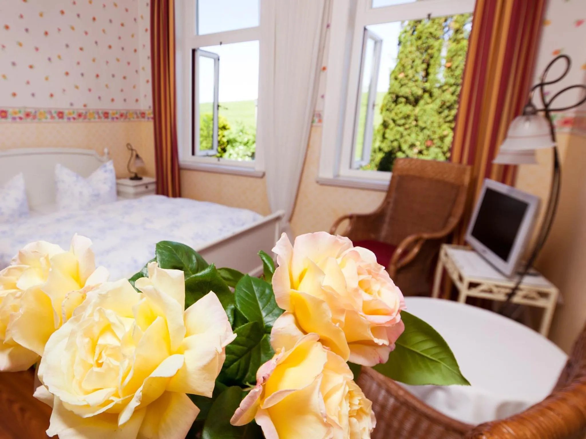 Decorative detail, Bed in Hotel Villa Caldera