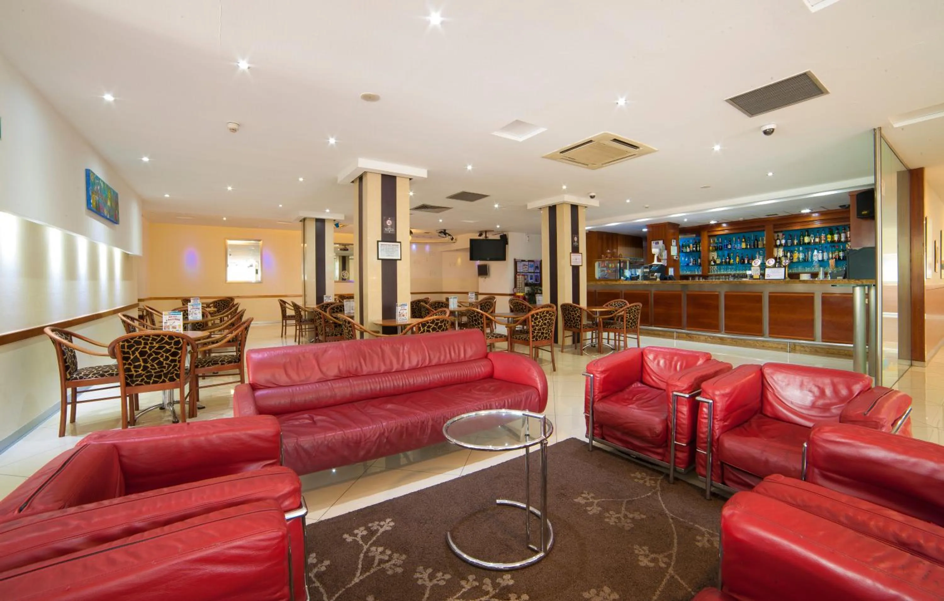 Lounge or bar in Bella Vista Hotel