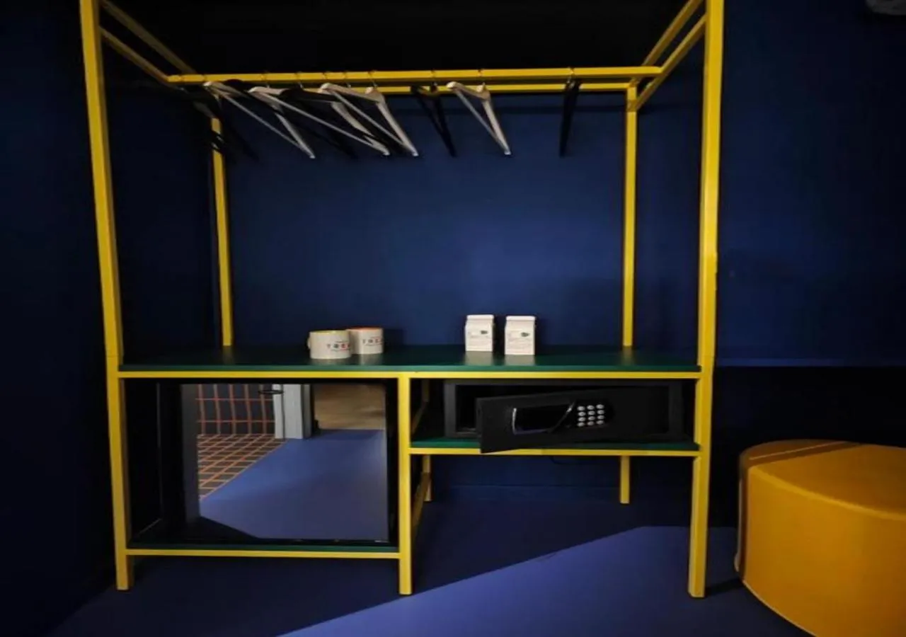 wardrobe in Hotel Graziella