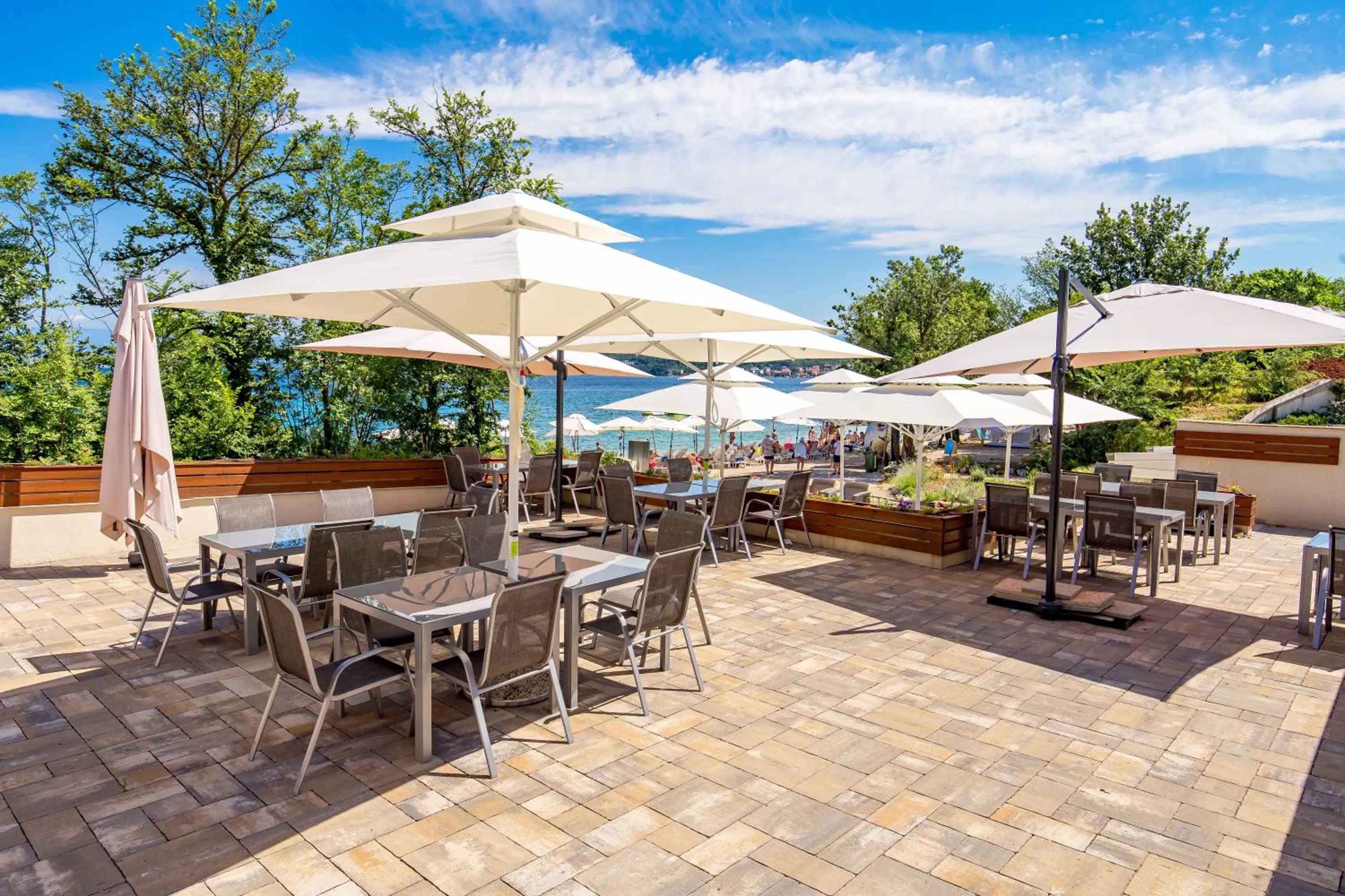 Balcony/Terrace in Blue Waves Resort