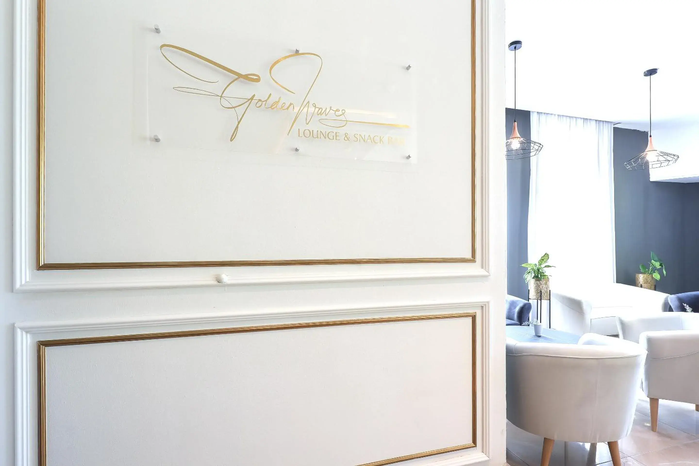 Restaurant/places to eat in Blue Waves Resort Restaurant/places to eat in Blue Waves Resort