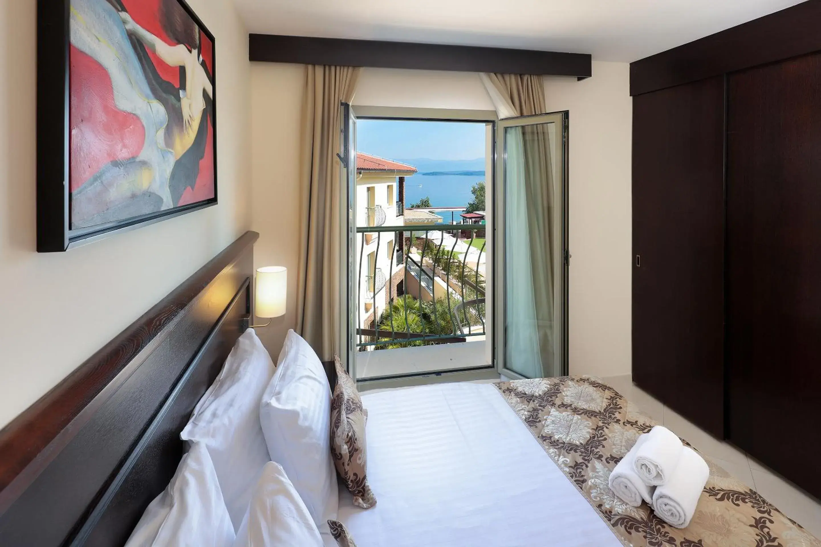 Sea view, Bed in Blue Waves Resort Sea view, Bed in Blue Waves Resort