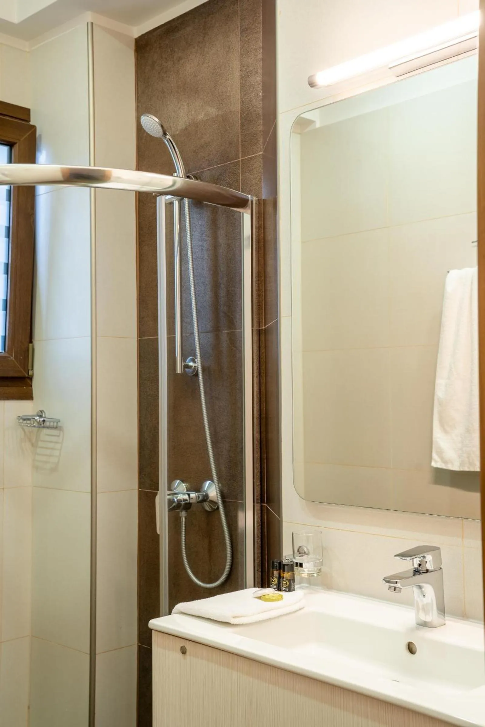 Shower in Olympus Terra Boutique Hotel