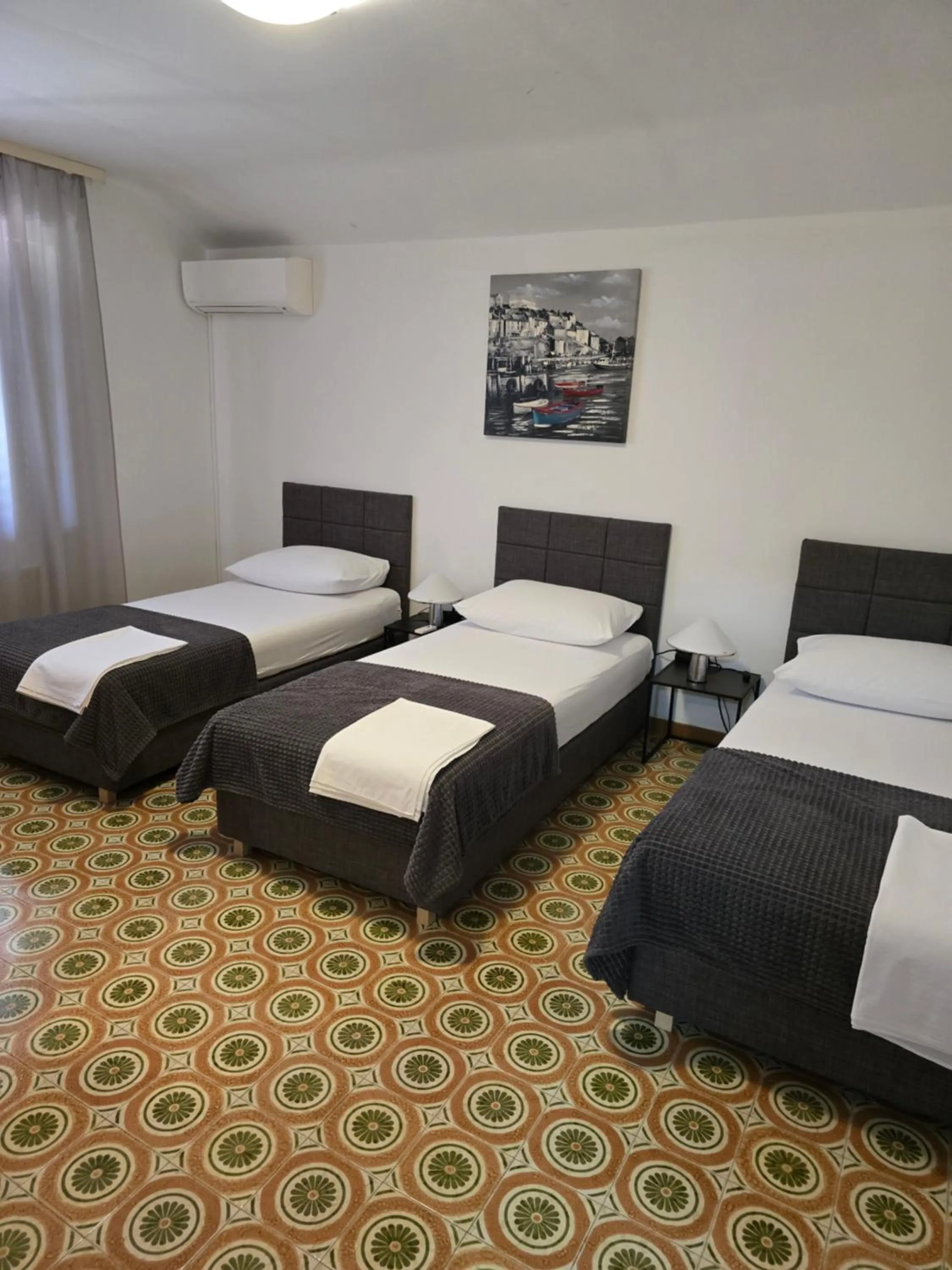 Bed in Apartment Dragica