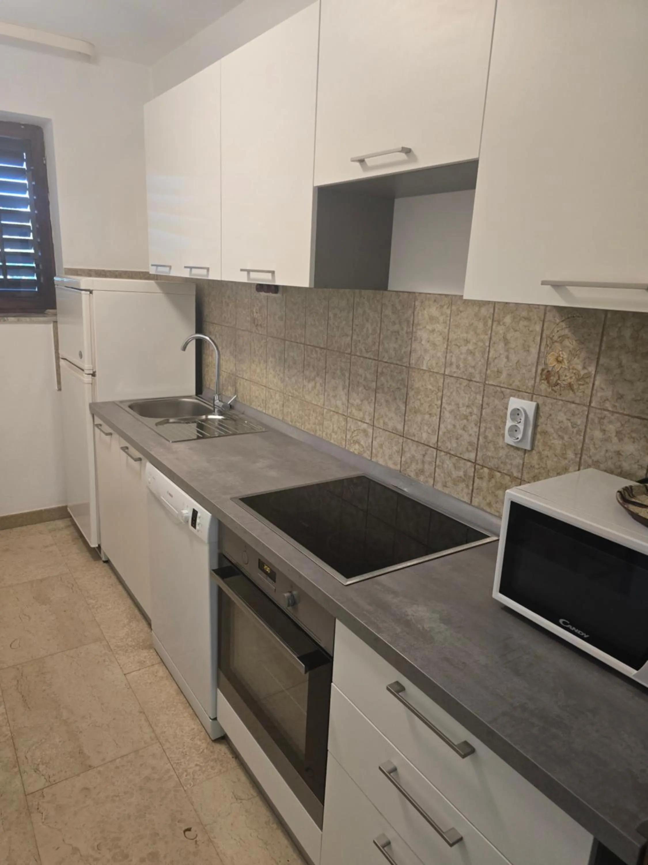 Apartment Dragica