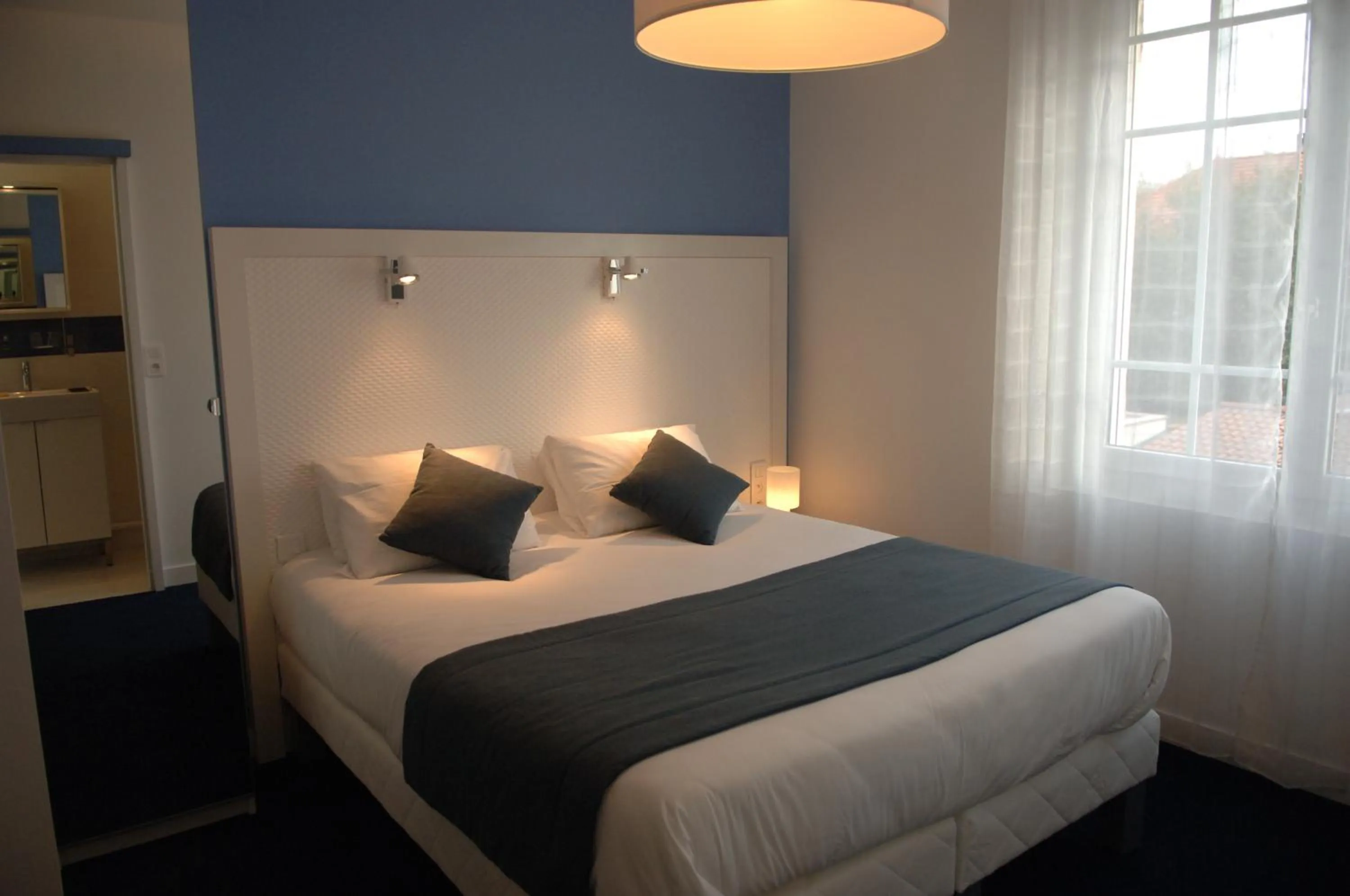 Bedroom, Bed in La Pergola d'Arcachon