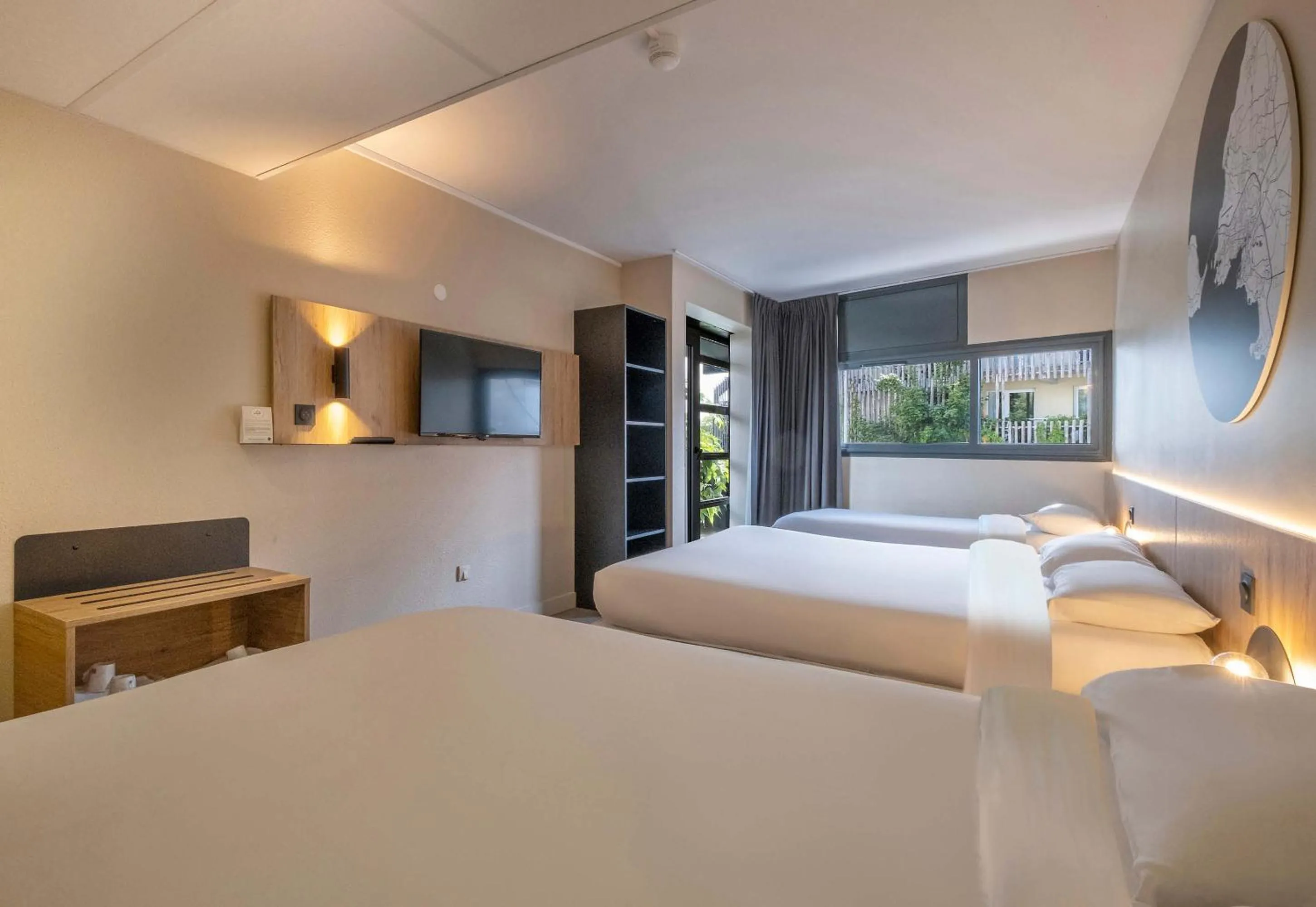 Bedroom, Bed in B&B HOTEL La Rochelle Centre Les Minimes