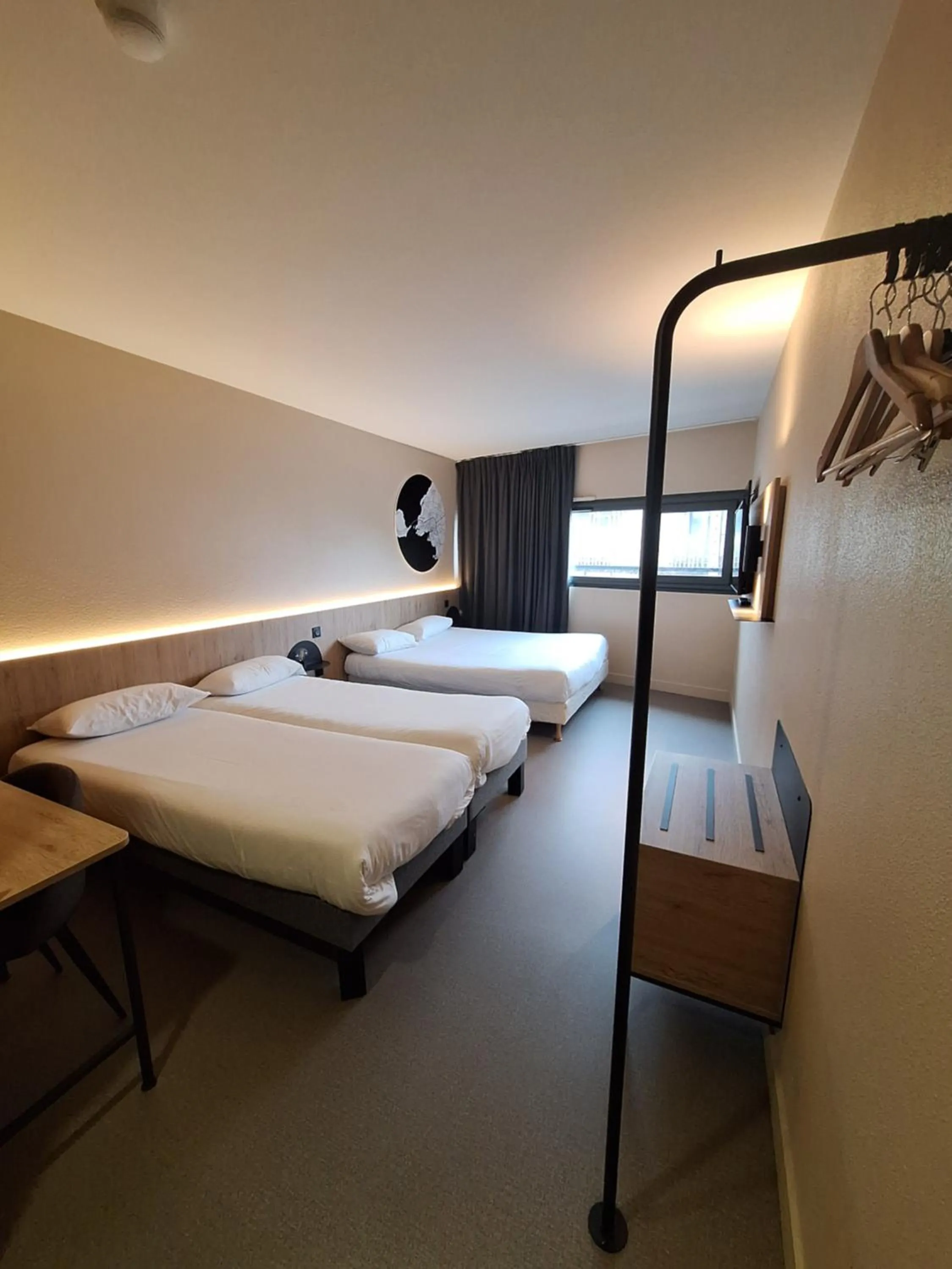 Bedroom, Bed in B&B HOTEL La Rochelle Centre Les Minimes