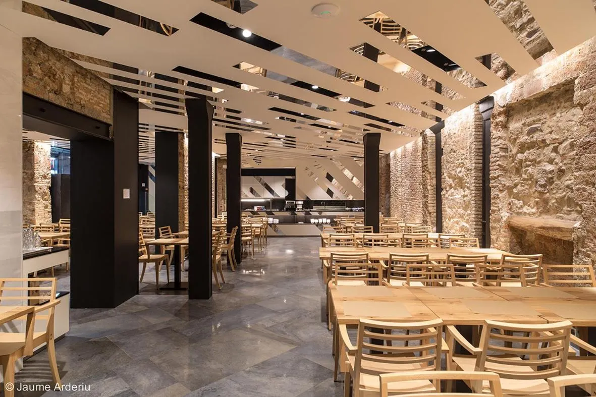 Restaurant/places to eat in Barcelona House