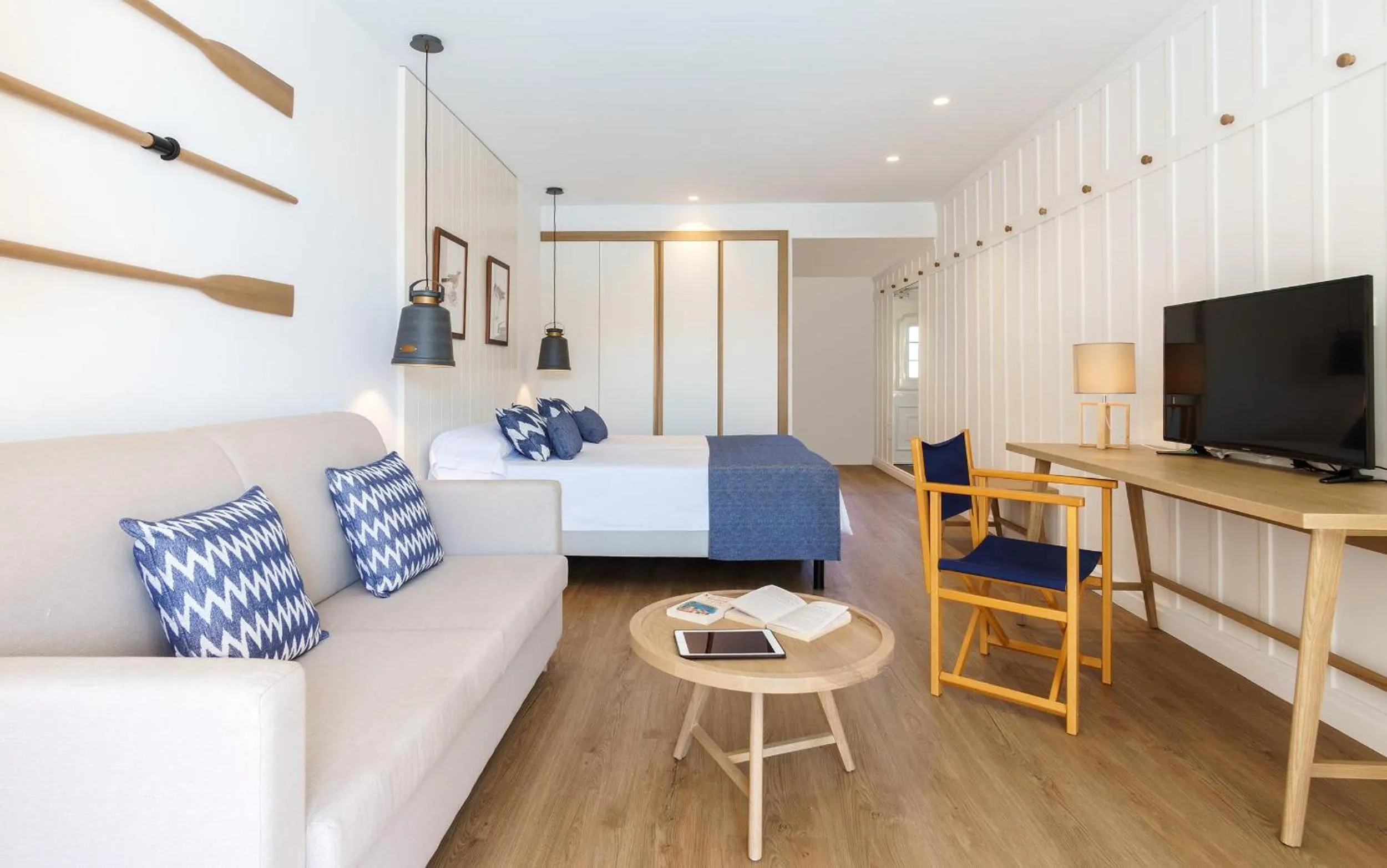 Bed in Club del Sol Aparthotel