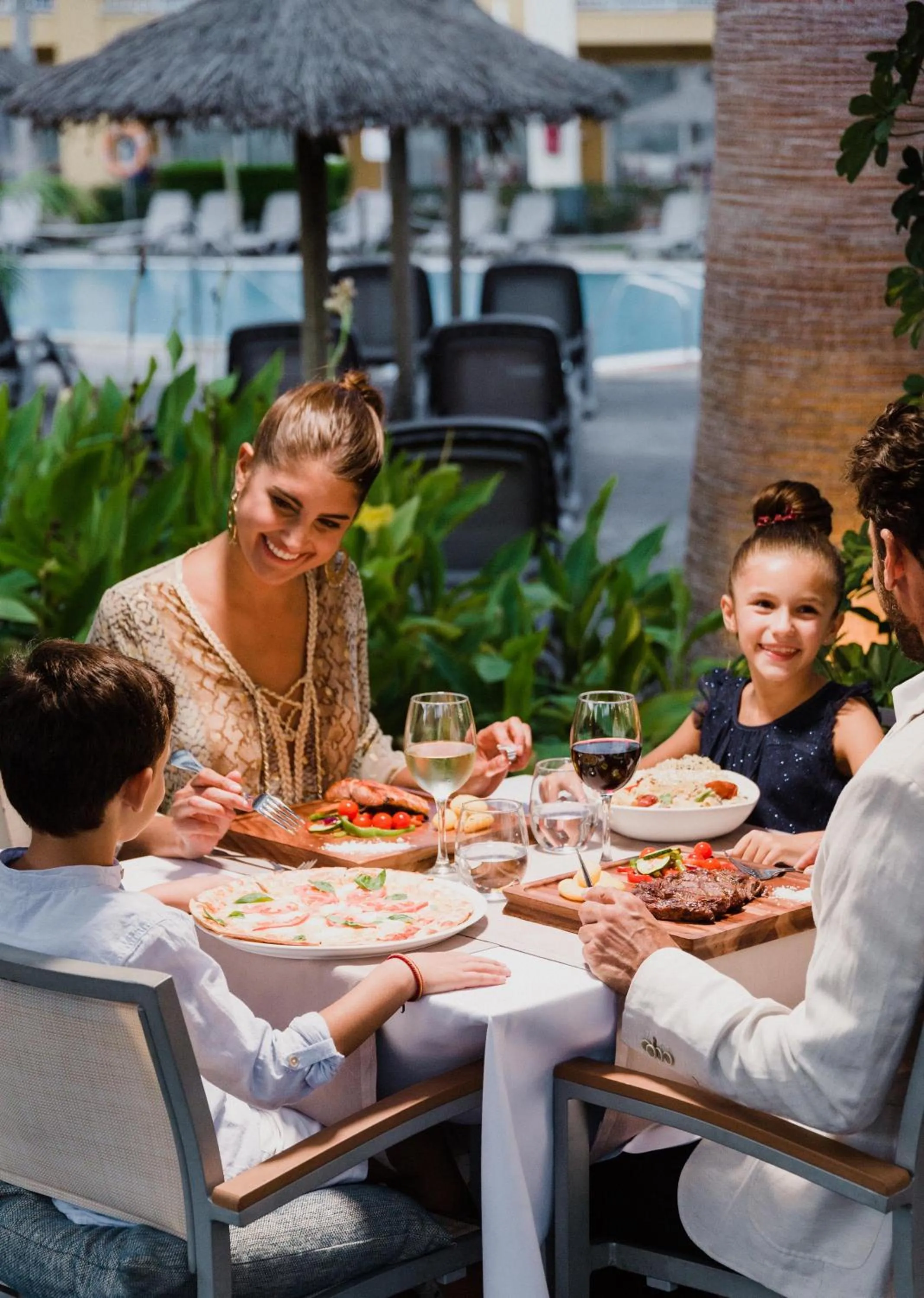 Dinner in Club del Sol Aparthotel