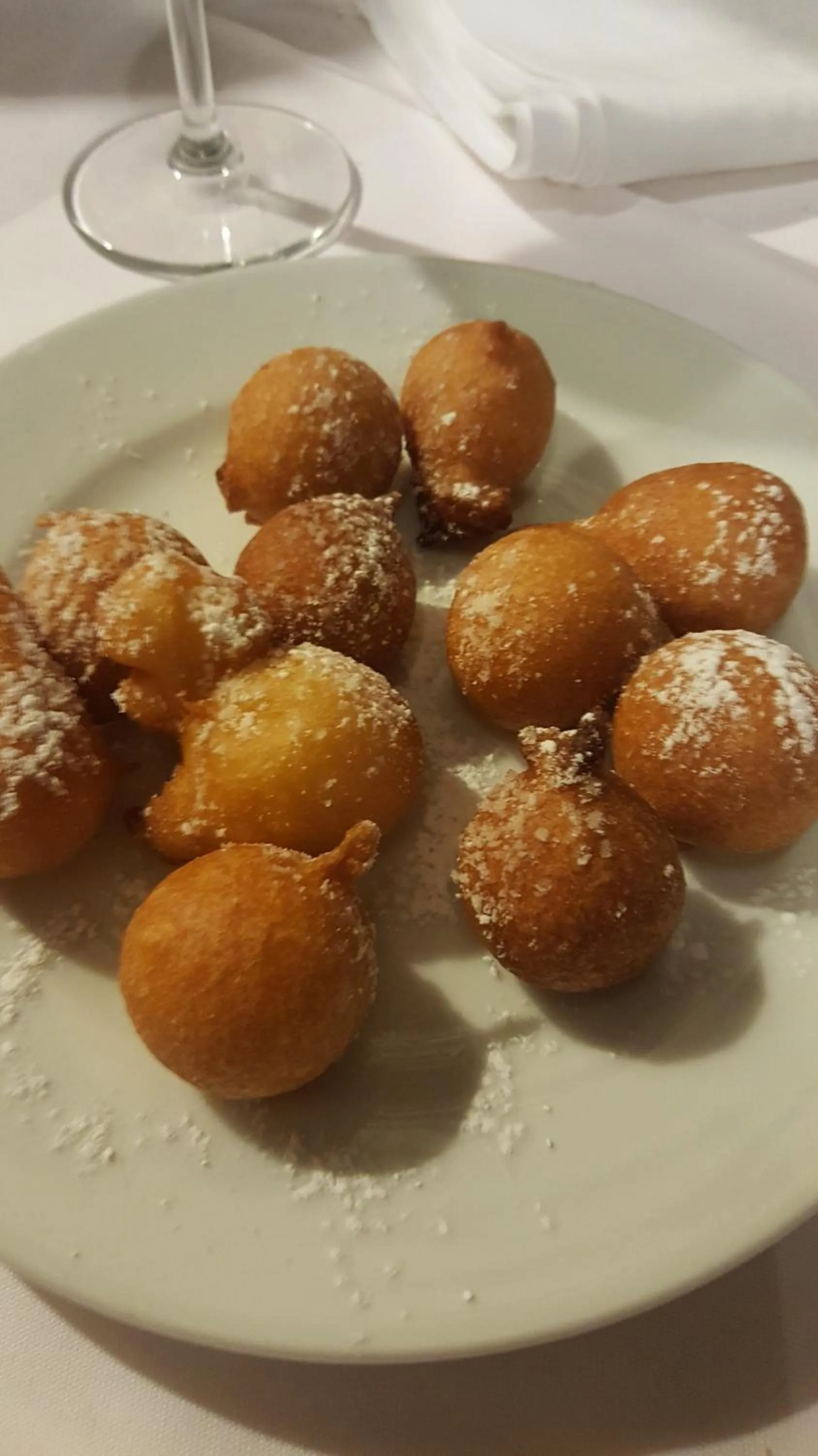 Restaurant/places to eat in Martina Guest house-Rooms