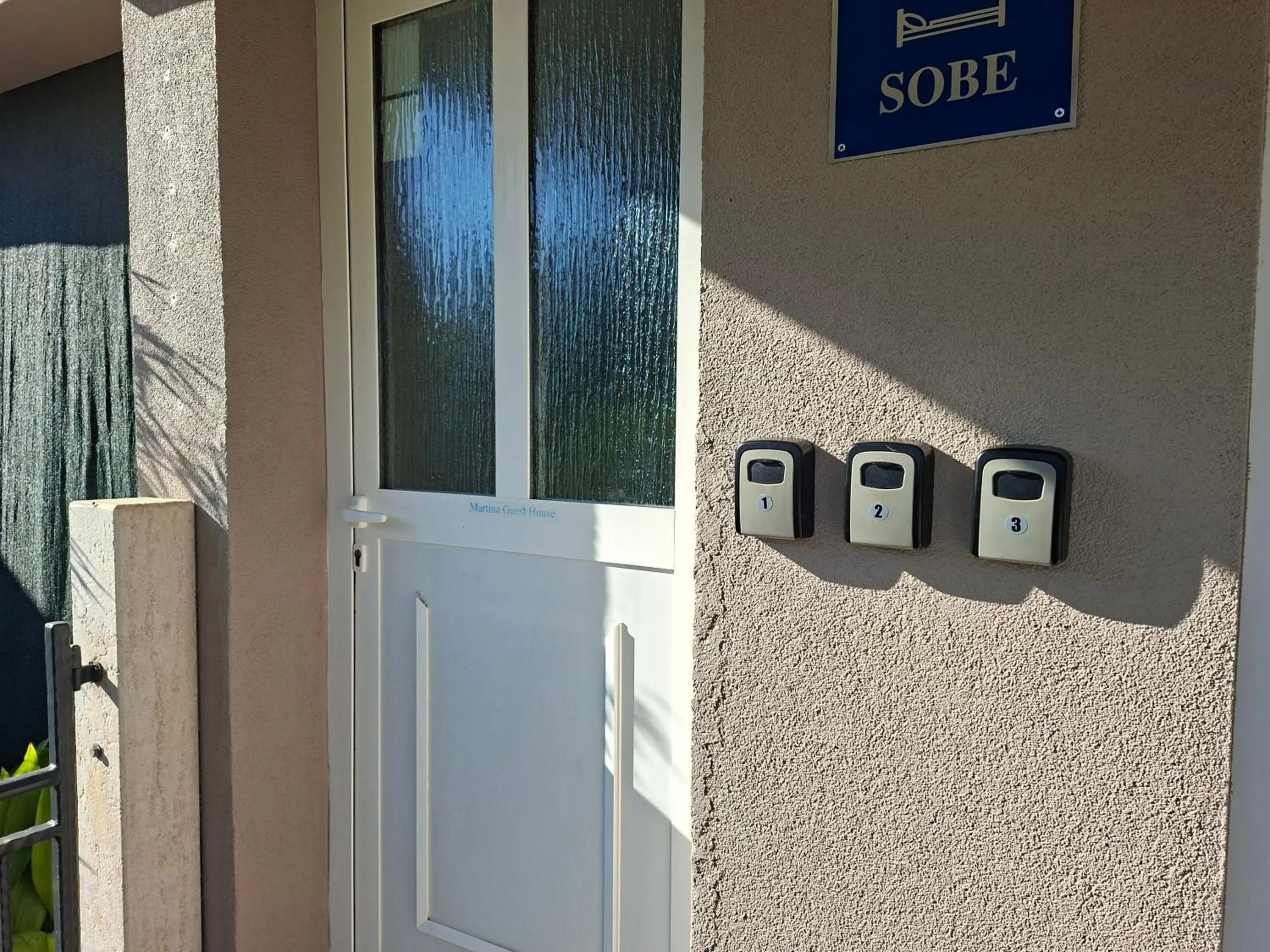 Property building in Martina Guest house-Rooms