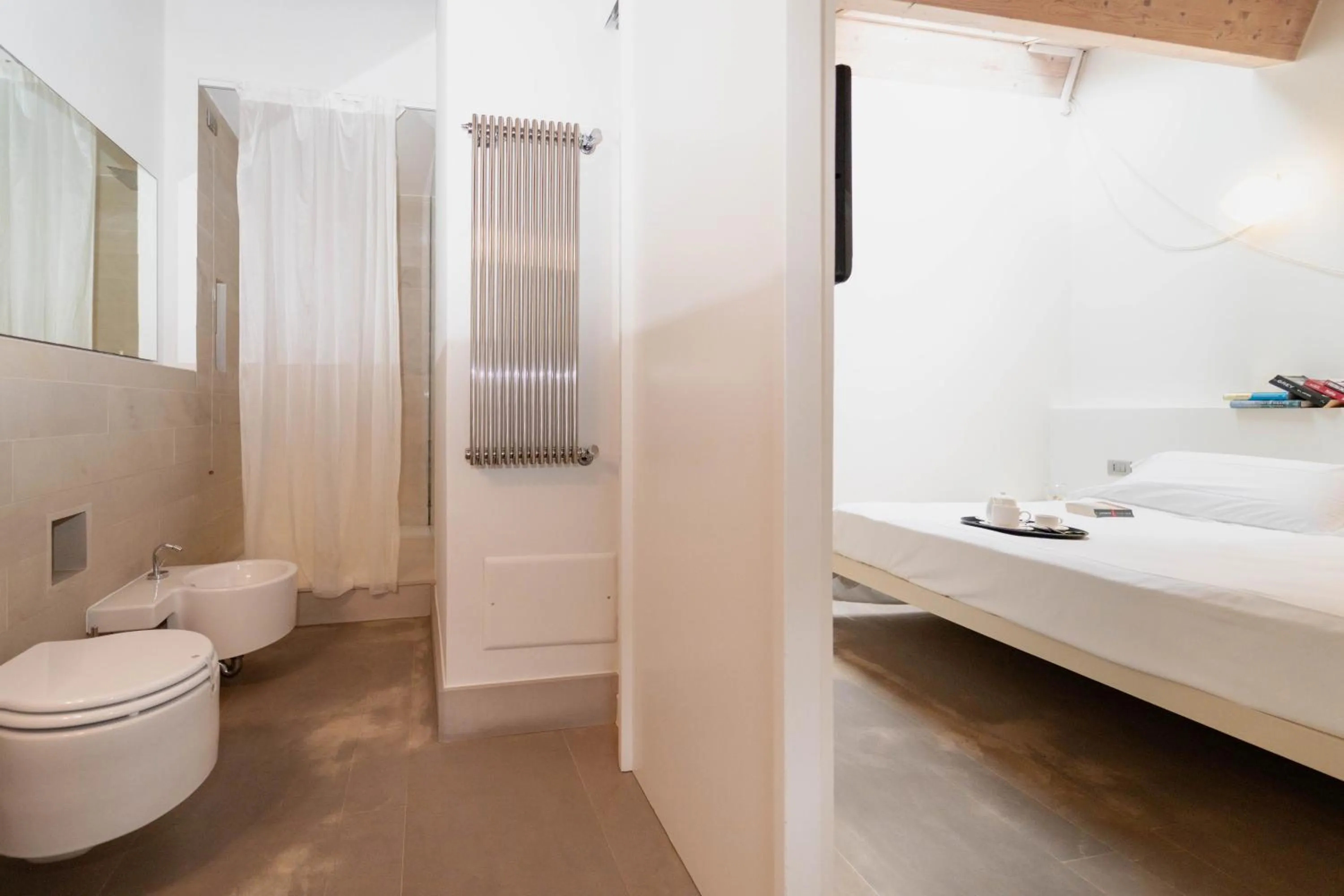 Shower in Shalai - Exclusive SPA and small gourmet hotel