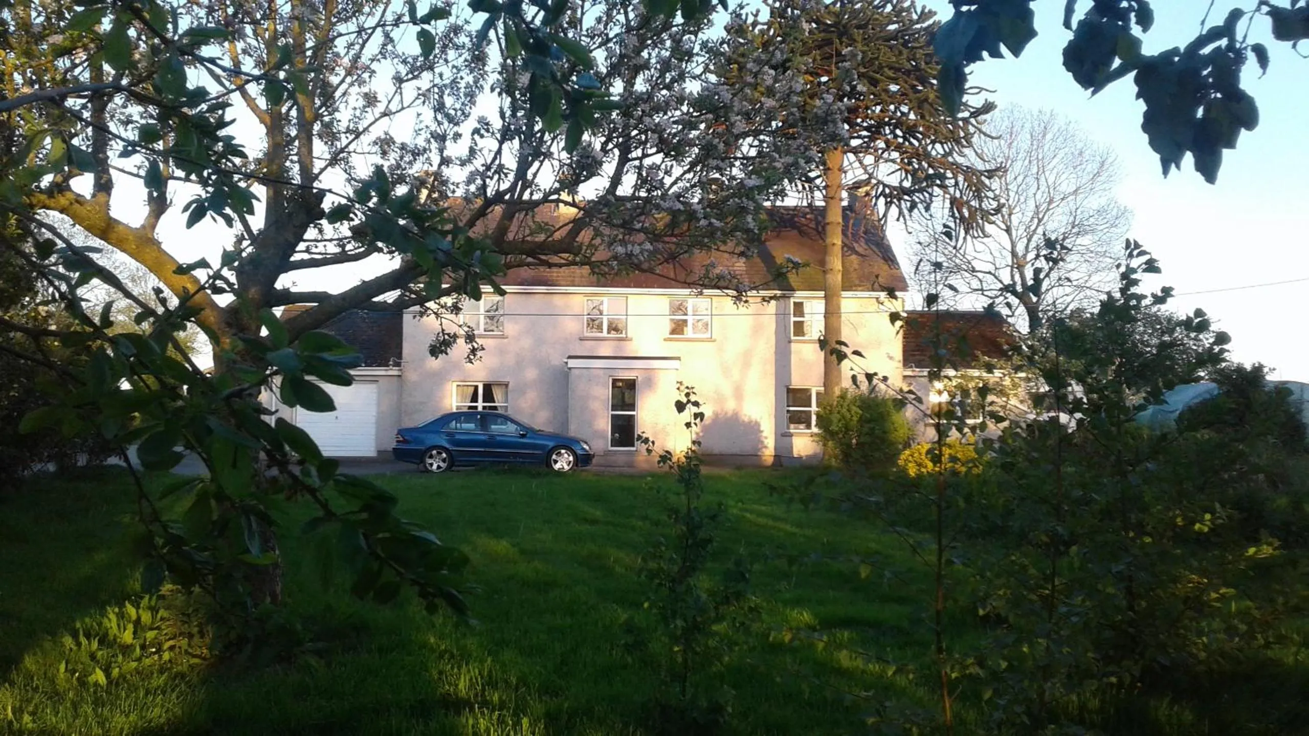 Facade/entrance in Lisieux House on Lough Neagh