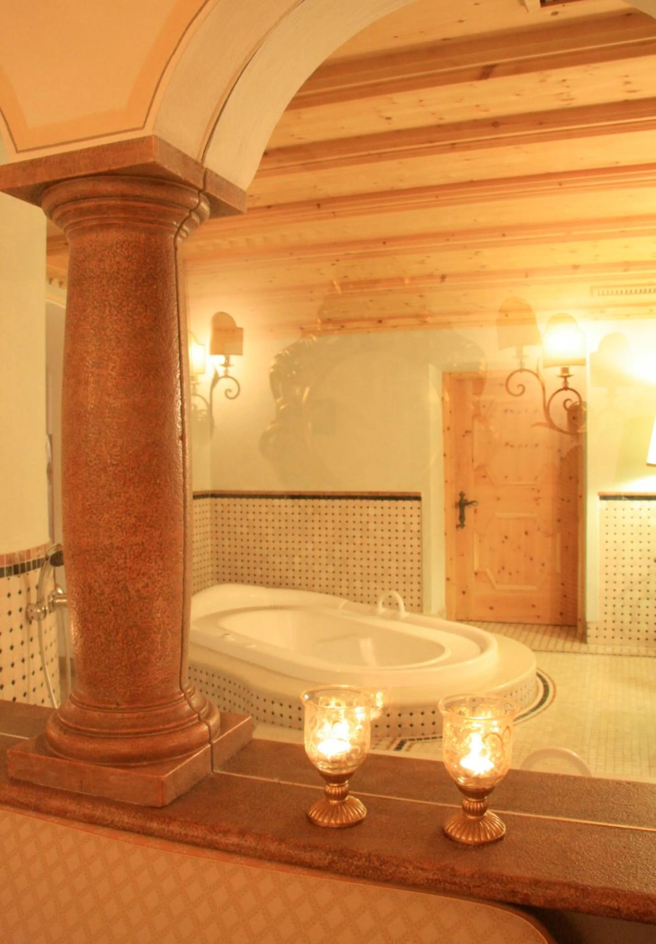 Hot Tub in Hotel MAYR