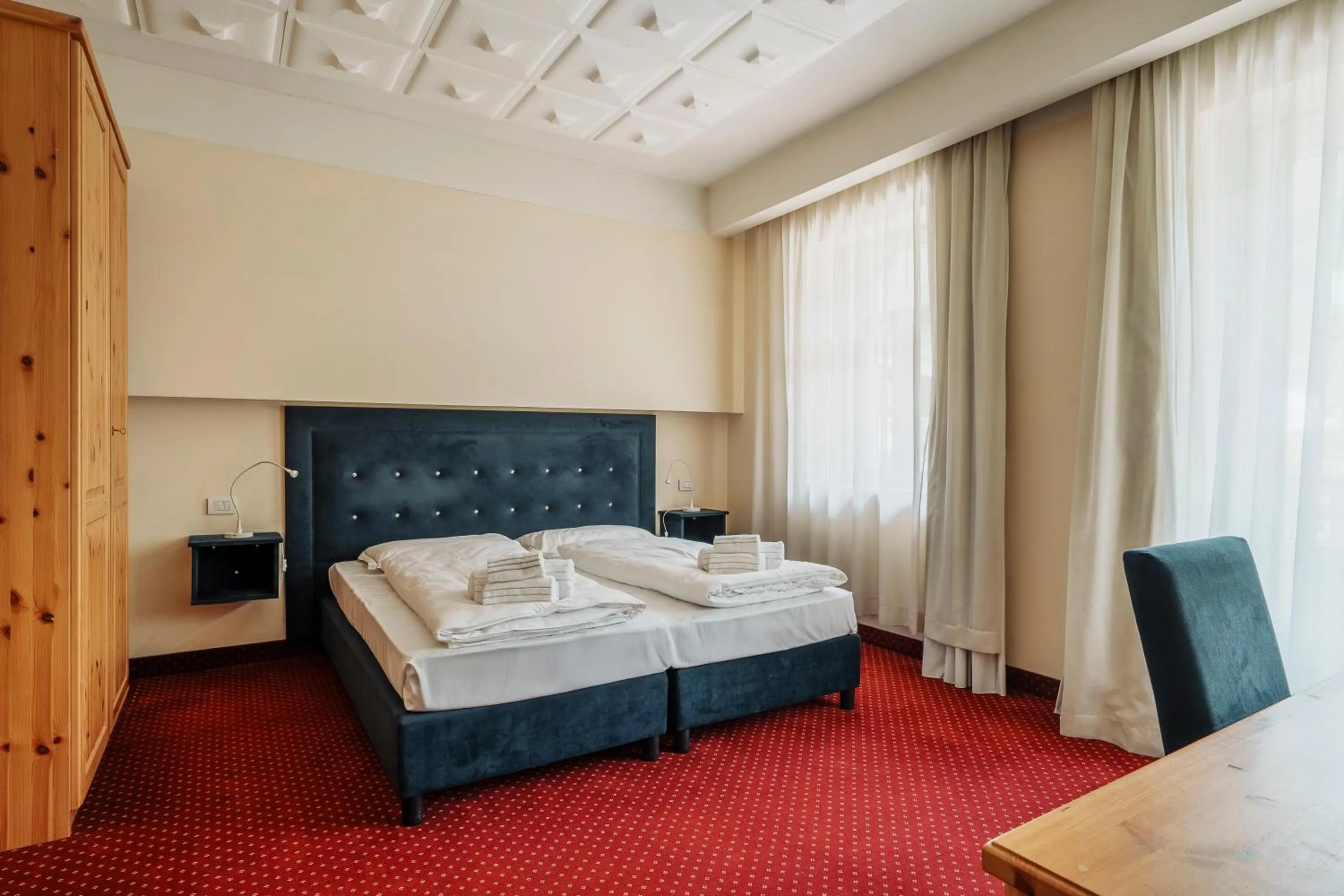 Bedroom, Bed in HOTEL AURONZO - outdoor basecamp