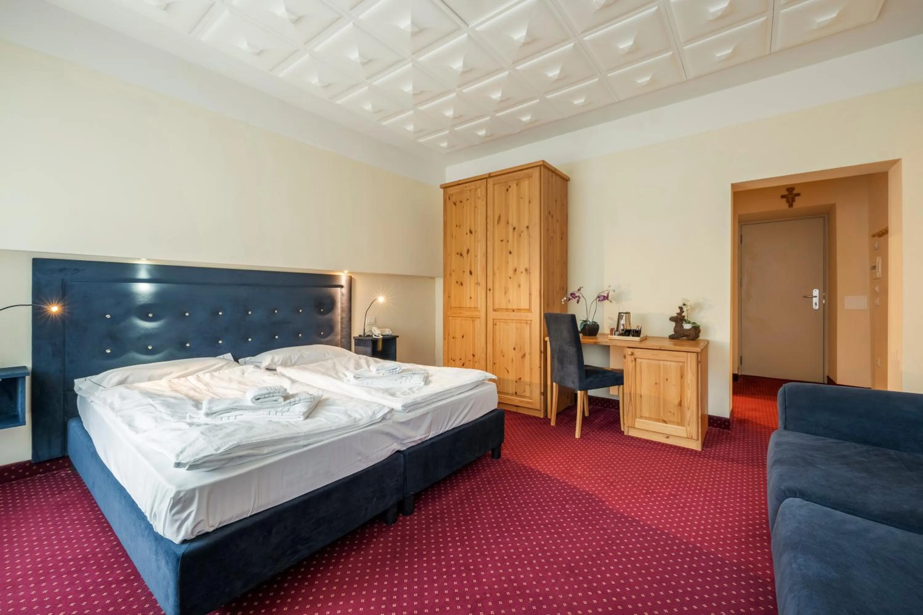 Bedroom, Bed in HOTEL AURONZO - outdoor basecamp