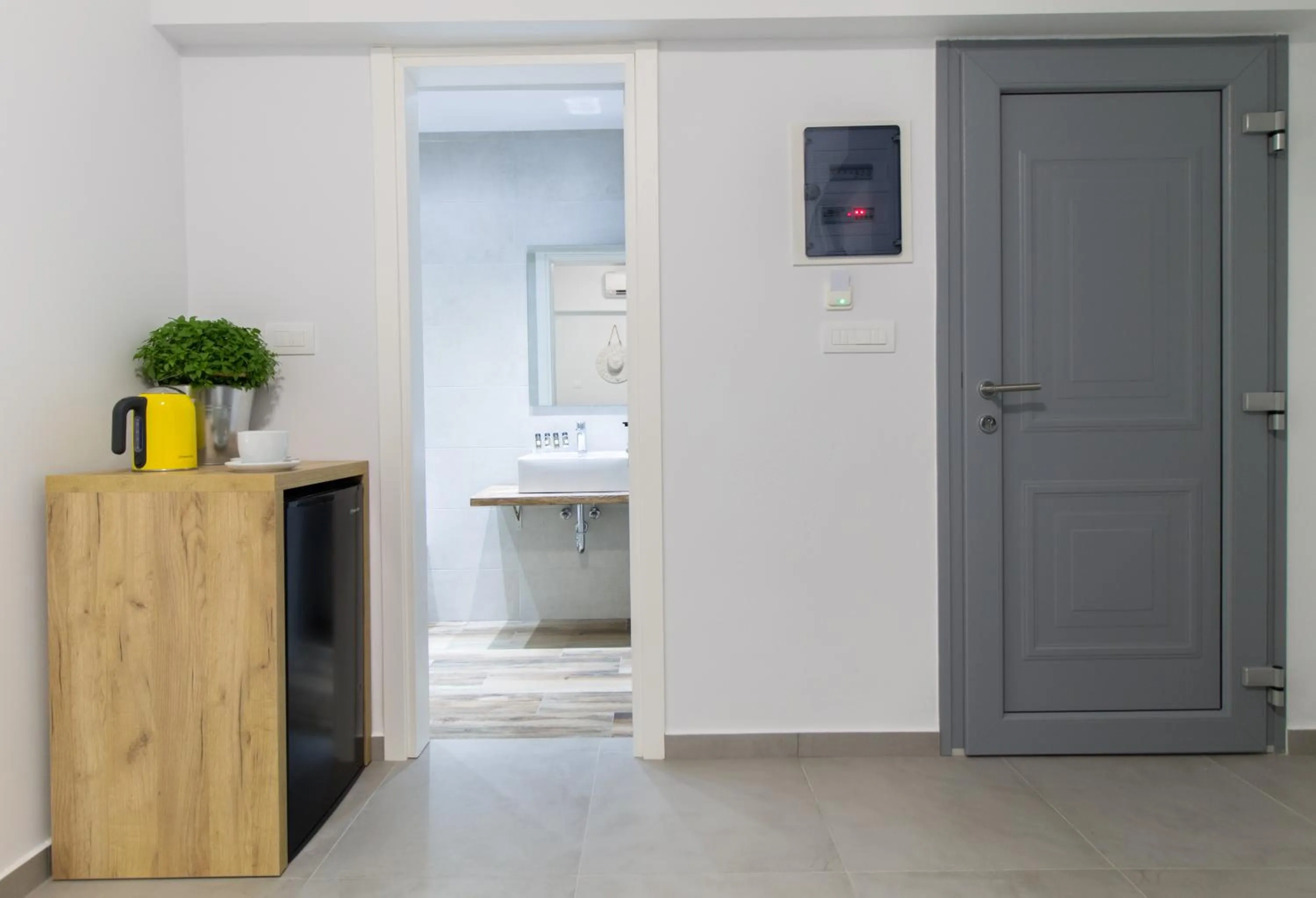 Toilet in Margaret of Naxos