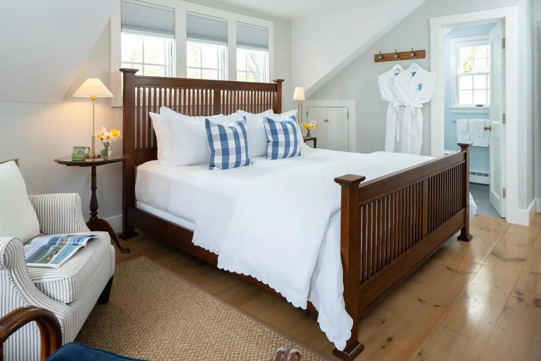 King Room with Garden View in Candleberry Inn on Cape Cod King Room with Garden View in Candleberry Inn on Cape Cod