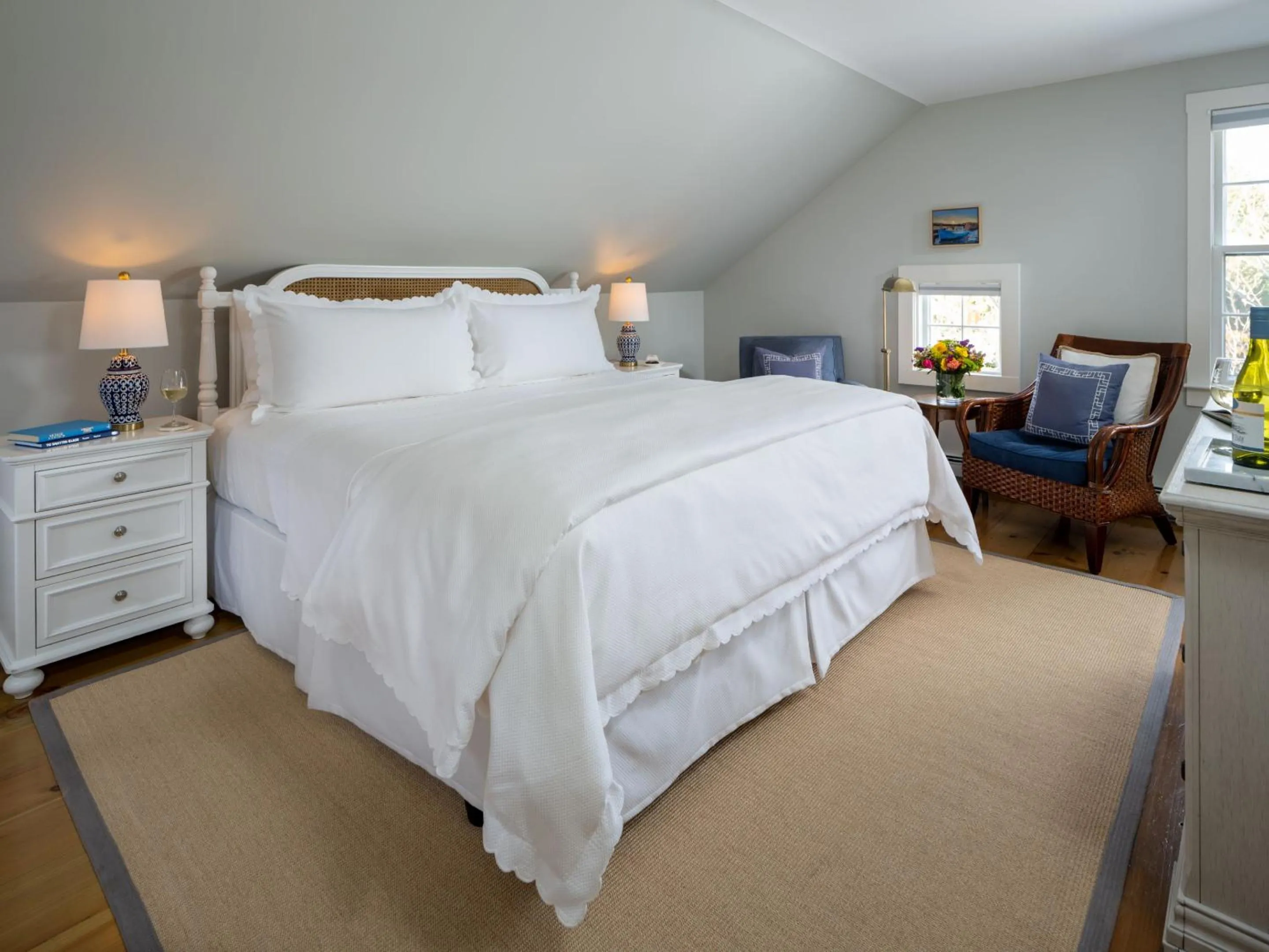 King Room with Balcony in Candleberry Inn on Cape Cod