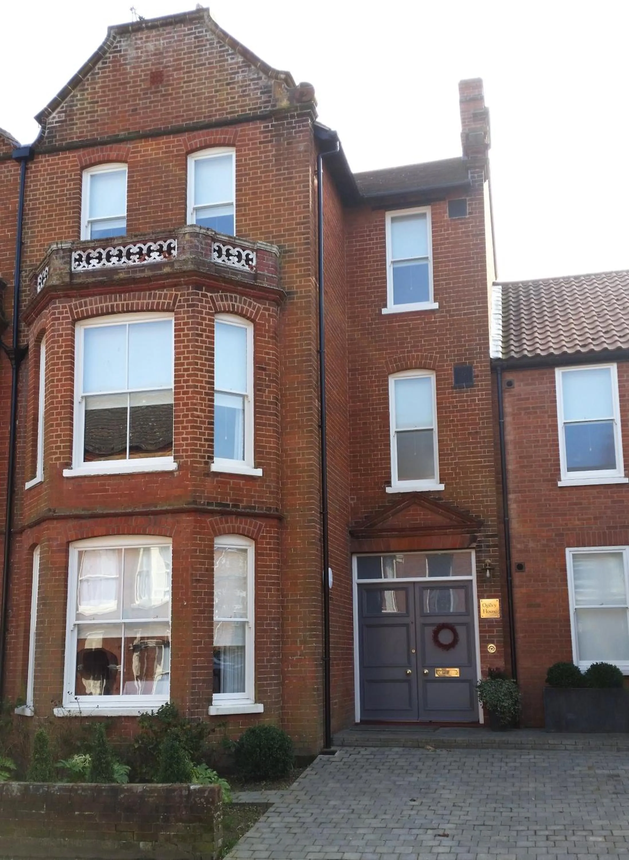 Facade/entrance in Ogilvy House