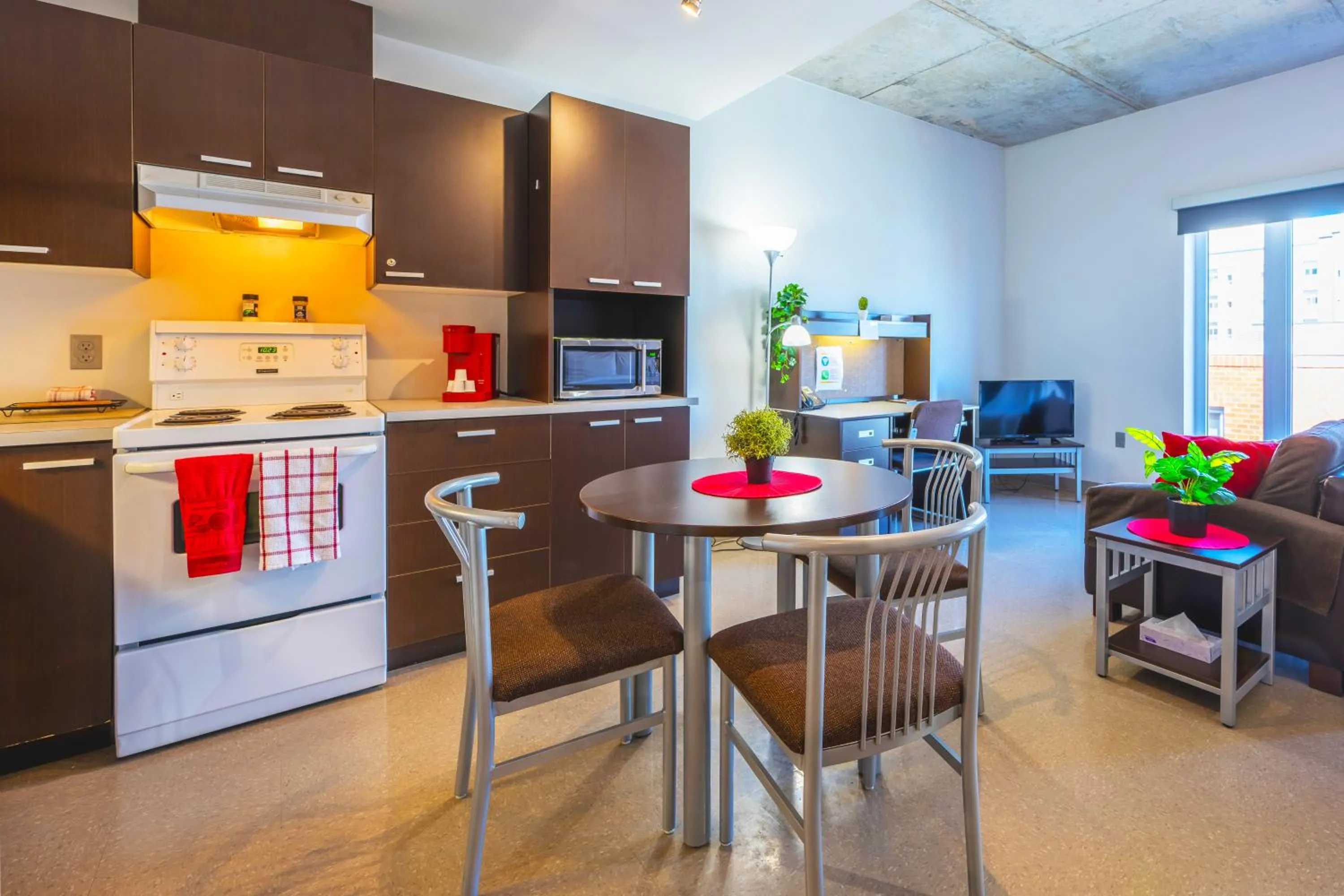 Kitchen or kitchenette in Résidences Université du Québec