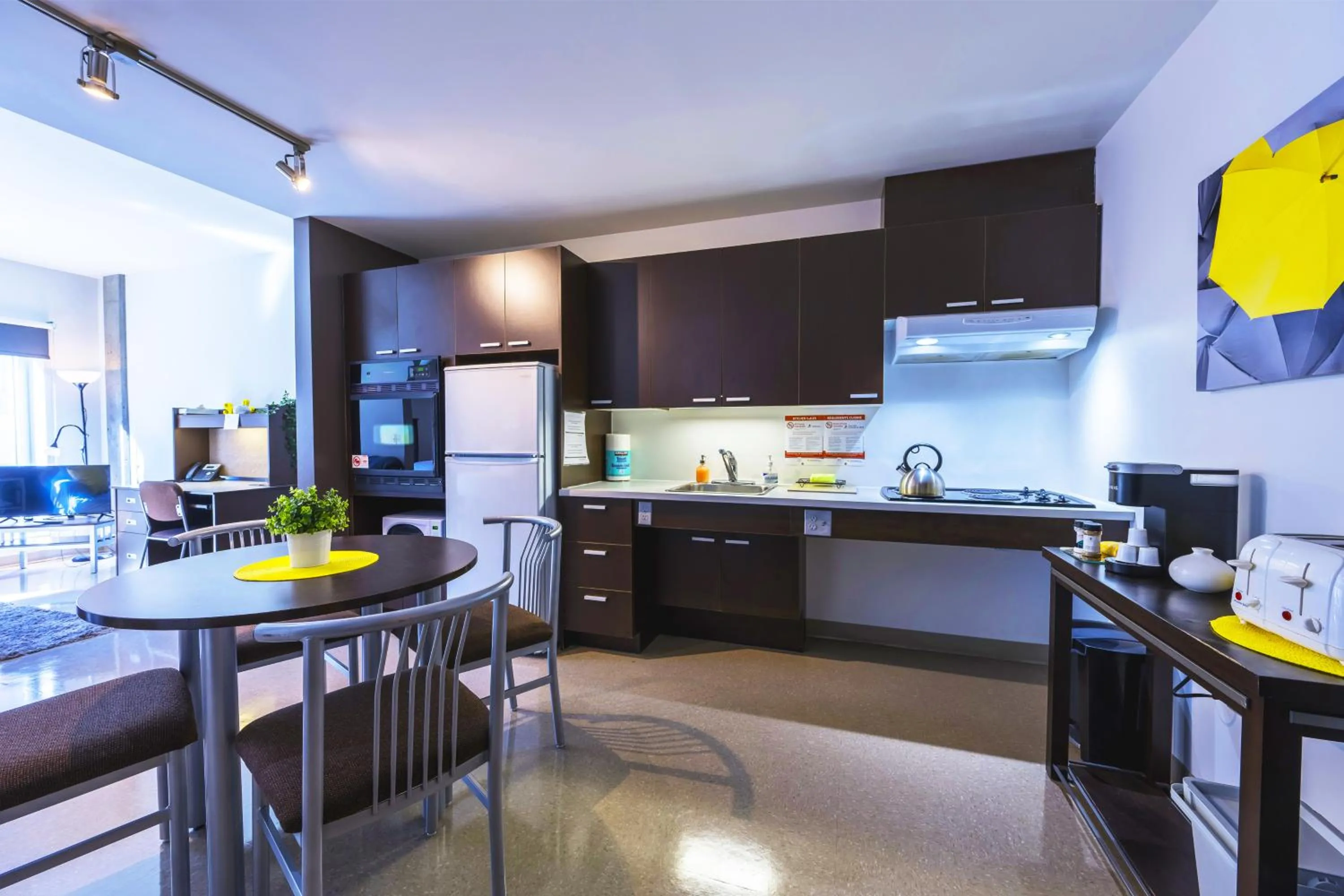 Kitchen or kitchenette in Résidences Université du Québec