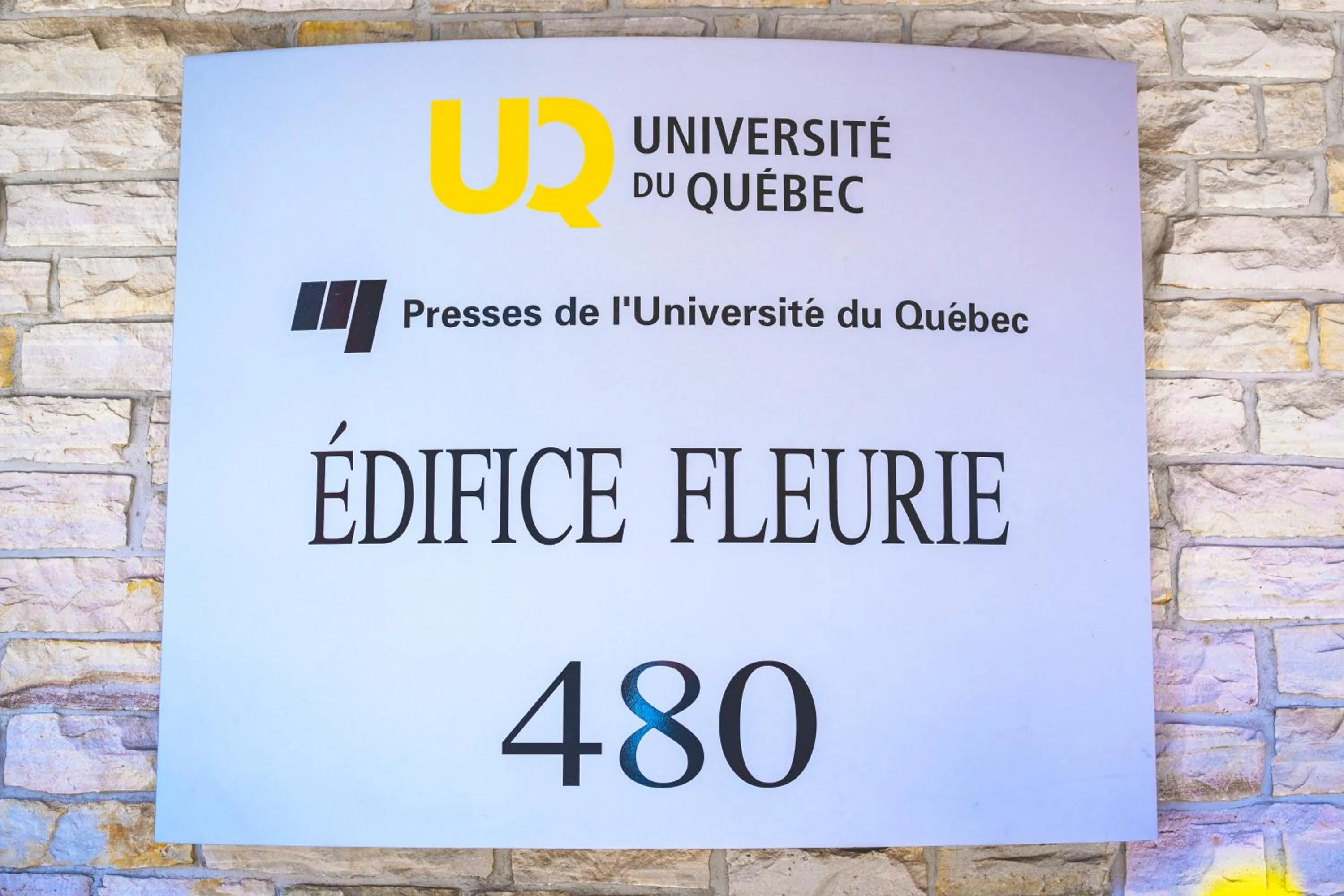 Property logo or sign in Résidences Université du Québec