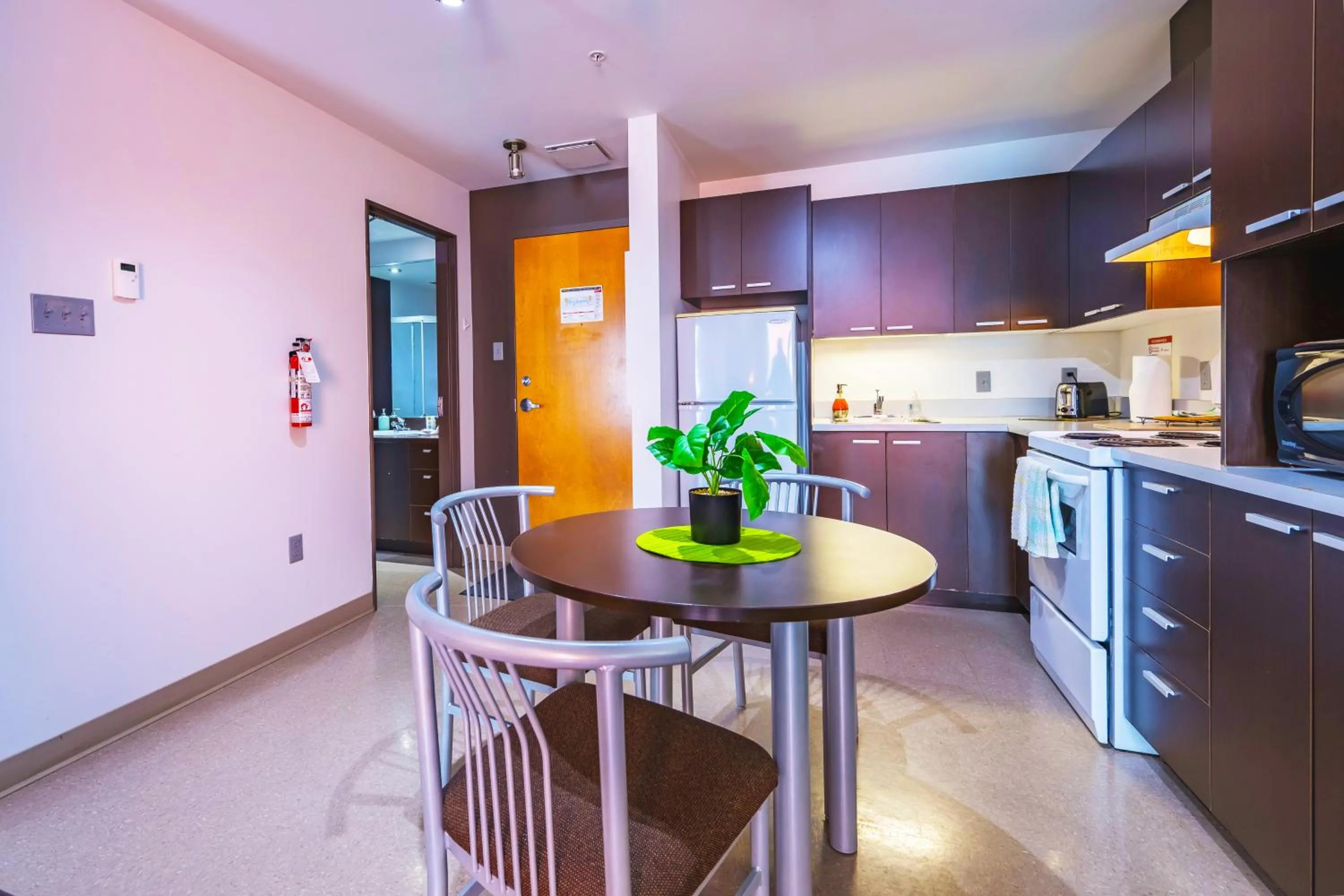 Kitchen or kitchenette in Résidences Université du Québec