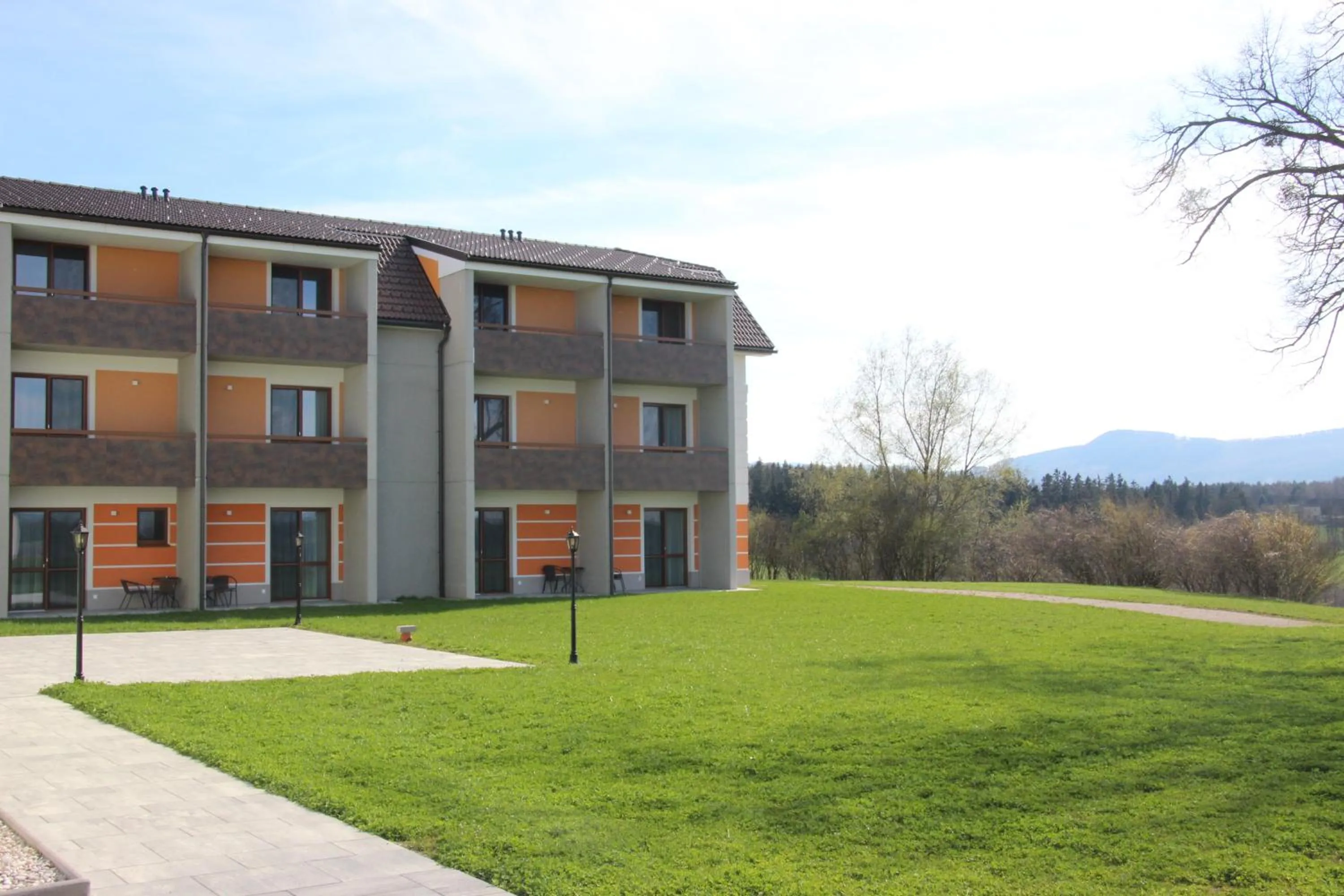 Facade/entrance in Mostlandhof