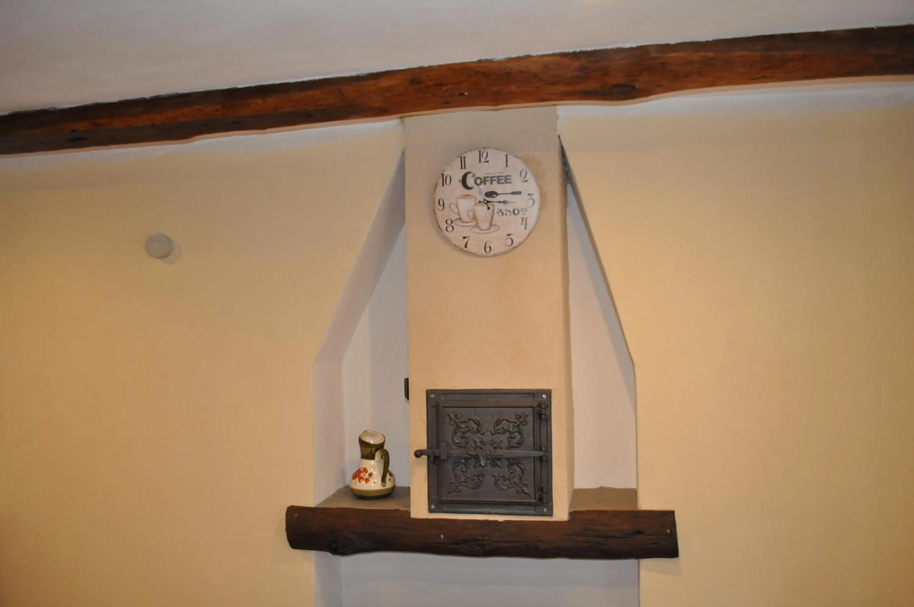 Decorative detail in Casa Petrolli