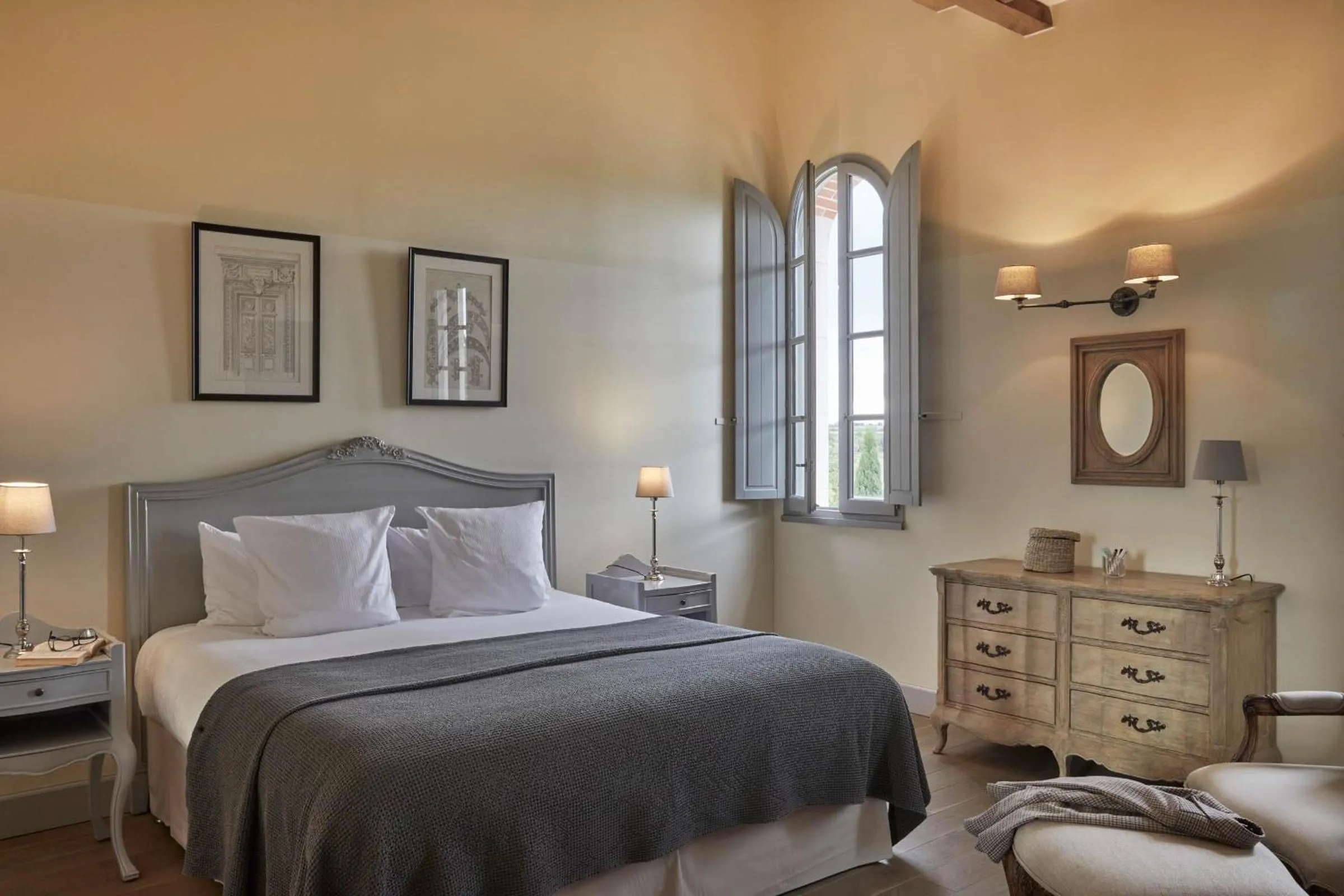 Bedroom, Bed in Château St Pierre de Serjac