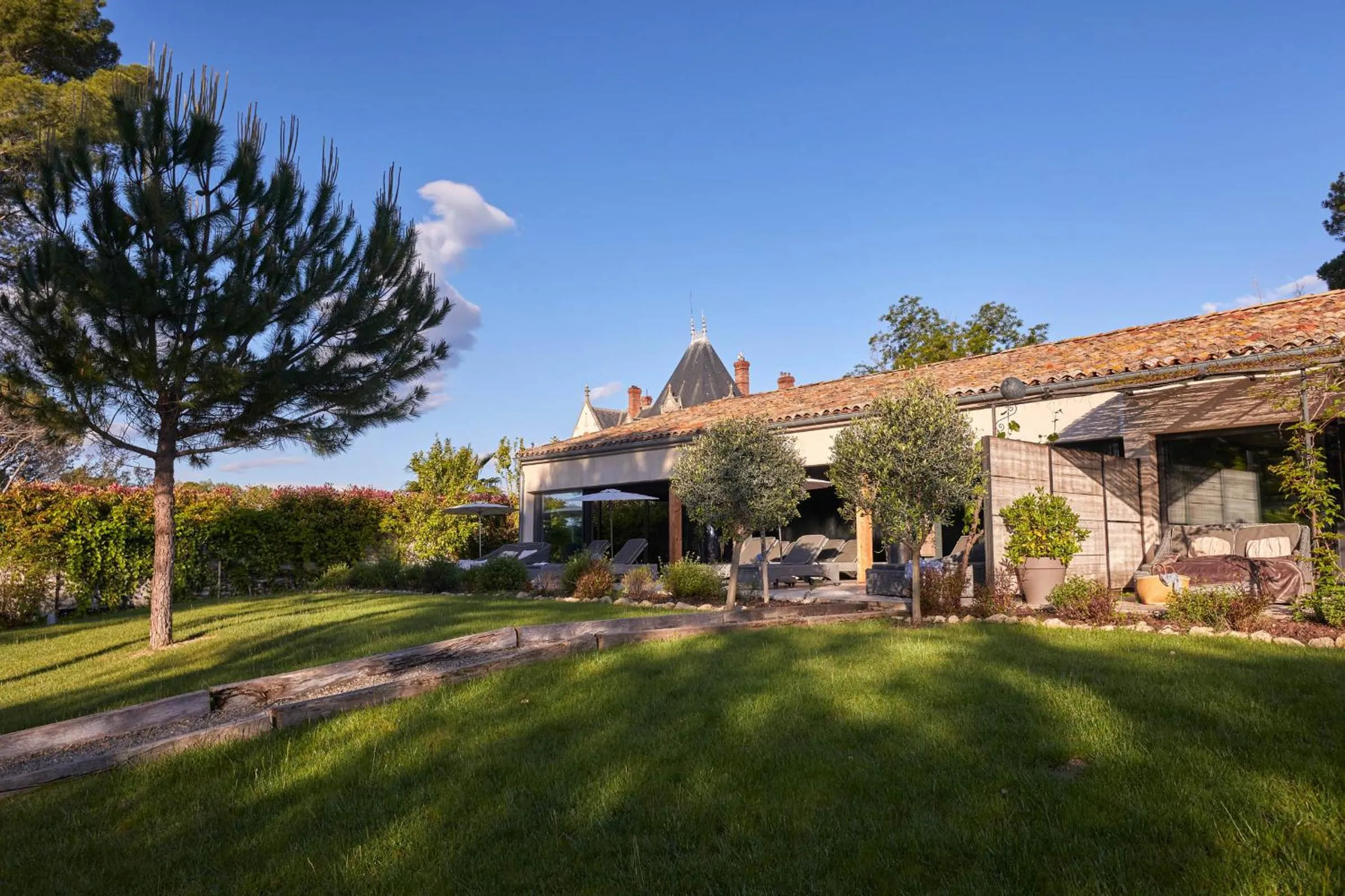 Spa and wellness centre/facilities in Château St Pierre de Serjac