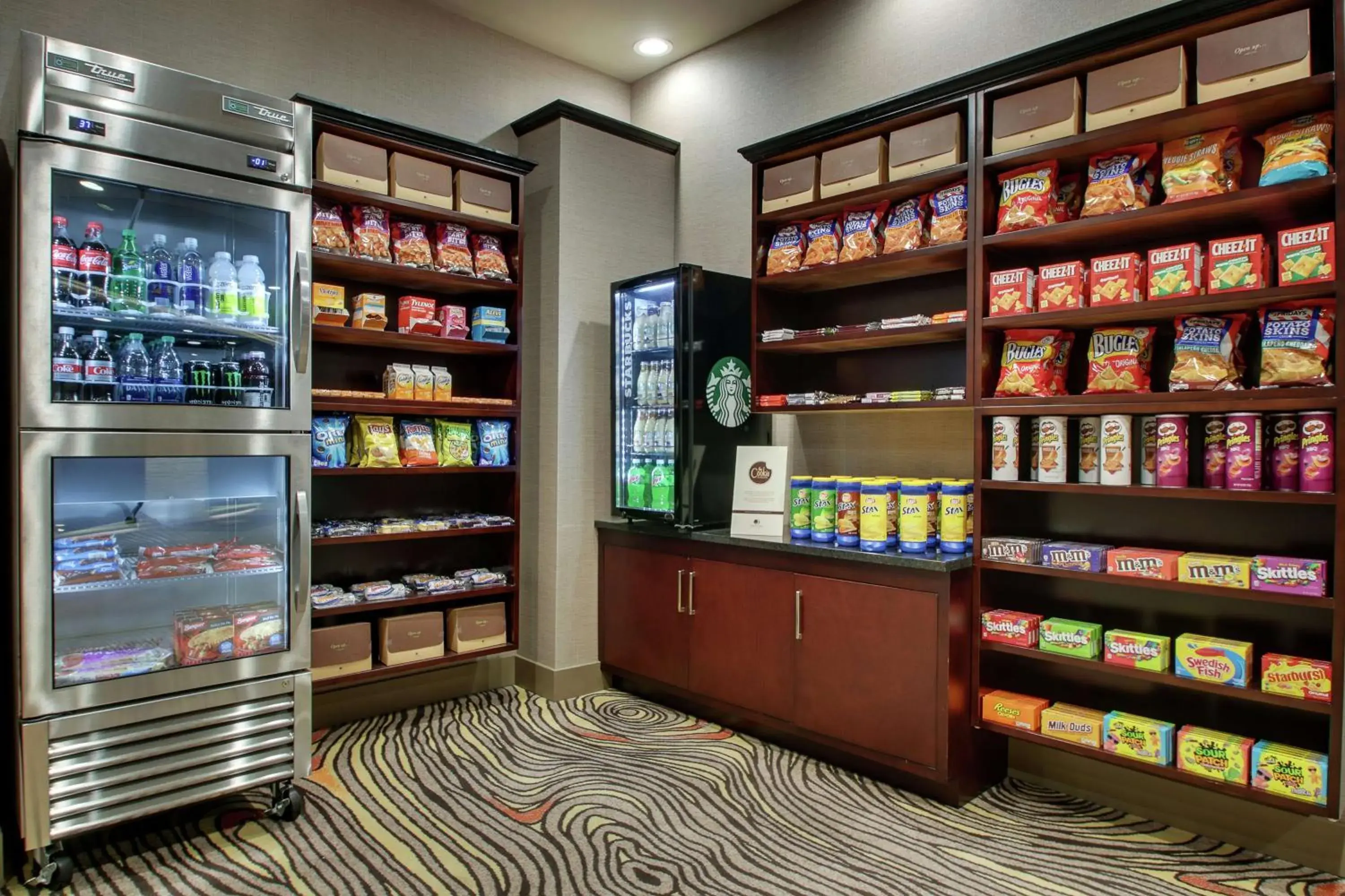 Restaurant/places to eat in Doubletree By Hilton Mt. Vernon Restaurant/places to eat in Doubletree By Hilton Mt. Vernon