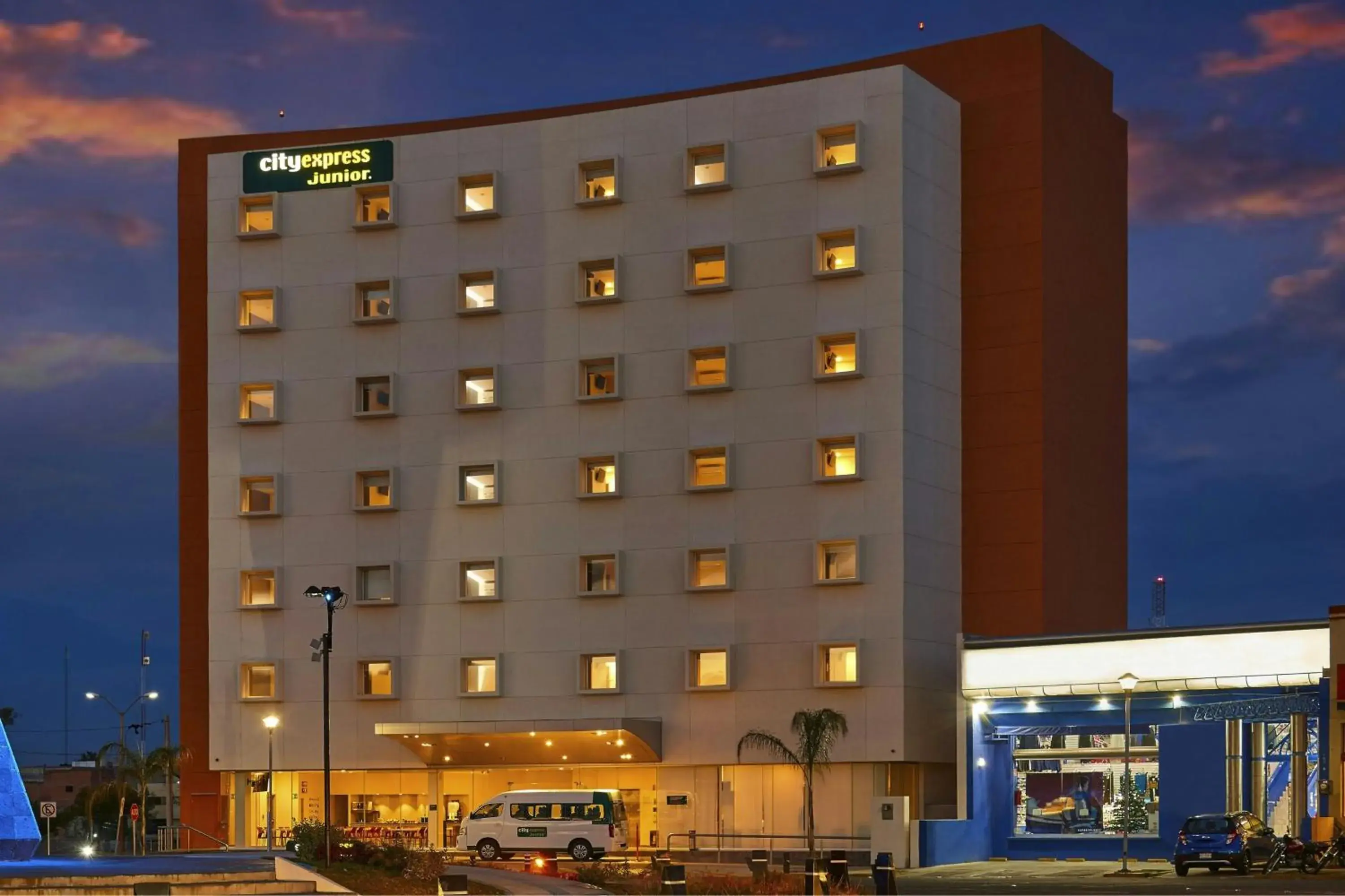 Property building in City Express Junior by Marriott Aguascalientes Centro Property building in City Express Junior by Marriott Aguascalientes Centro