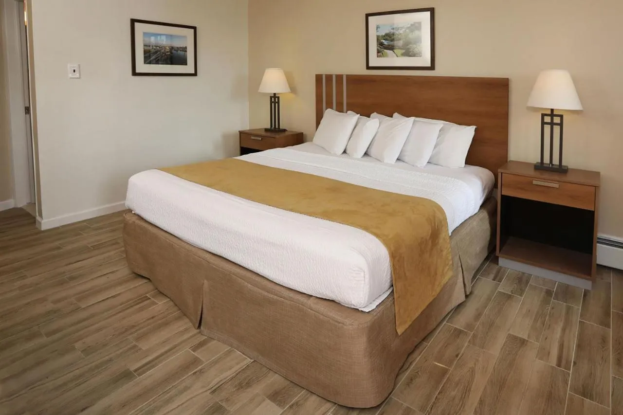 Bed in Matador Oceanfront Resort