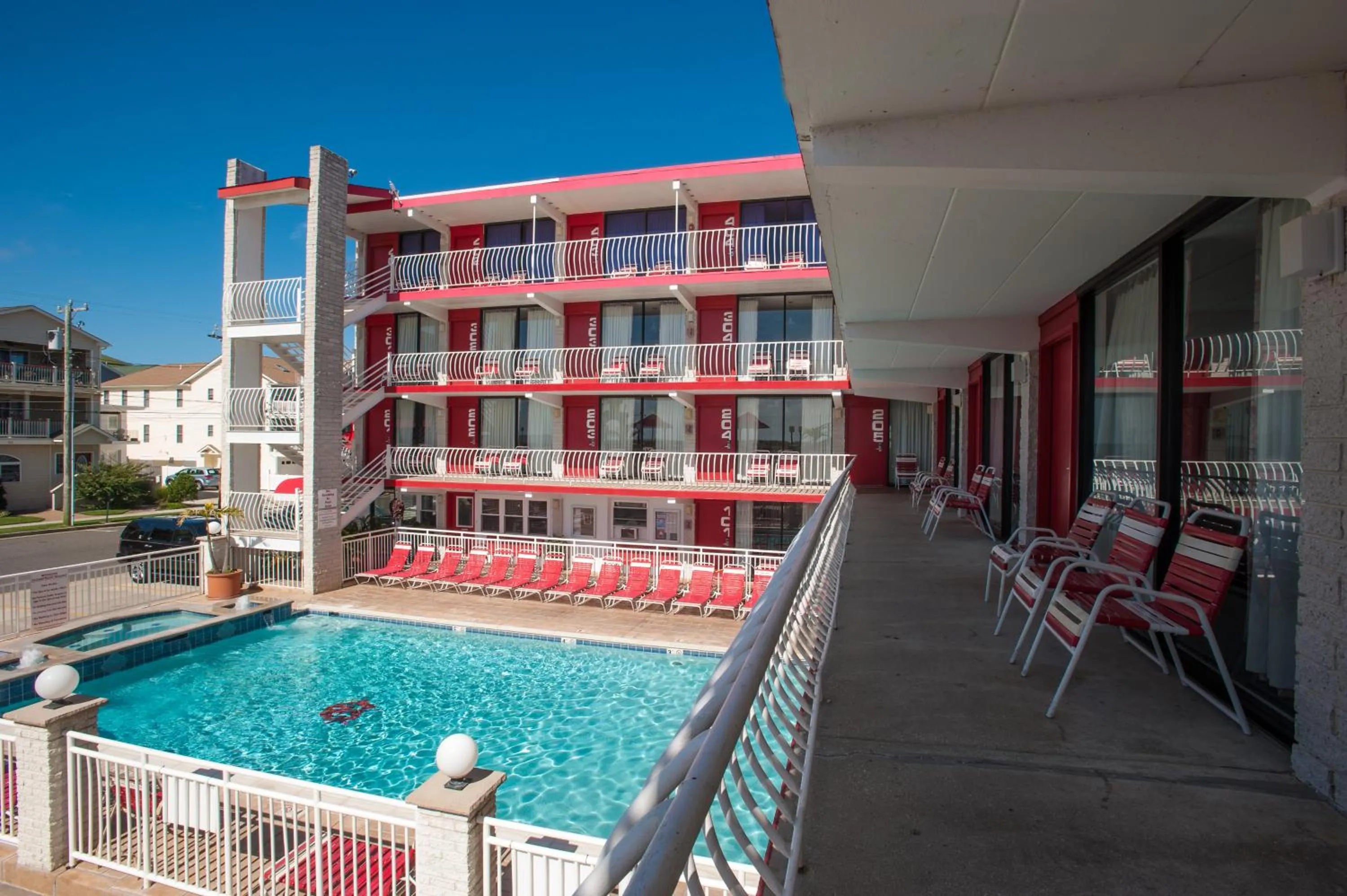 Swimming pool in Matador Oceanfront Resort