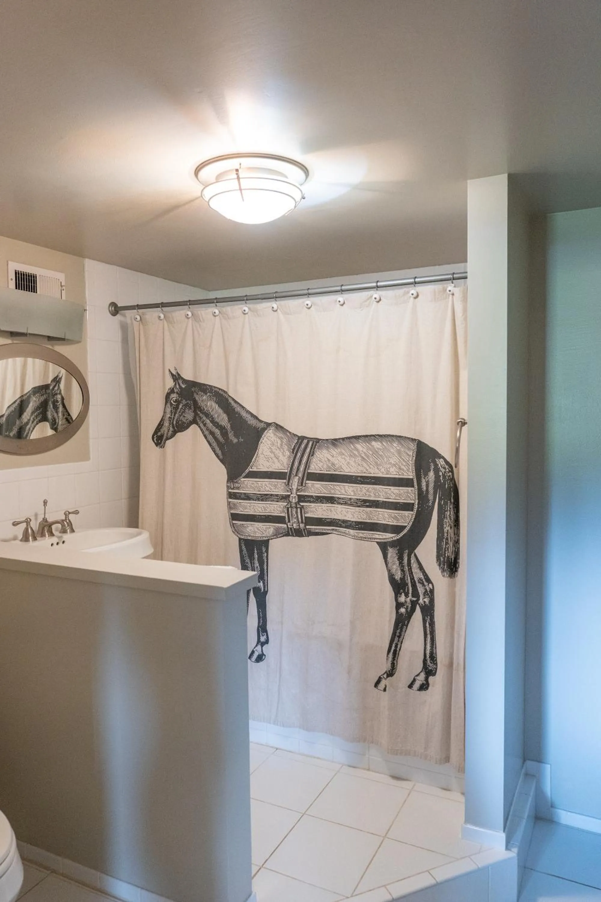 Bathroom in Wildwood Farm Bed & Breakfast