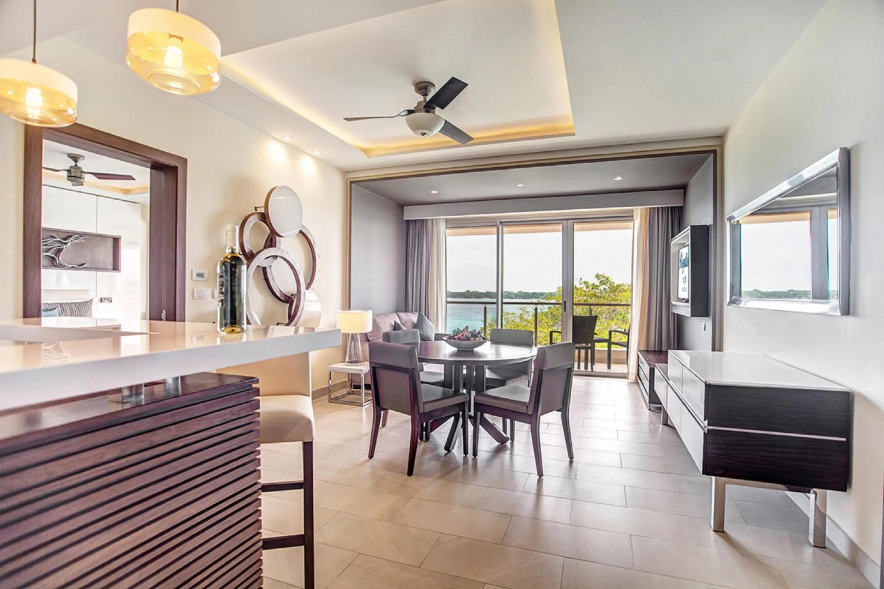 Dining area in Royalton Hideaway Negril, An Autograph Collection All-Inclusive Resort - Adults Only