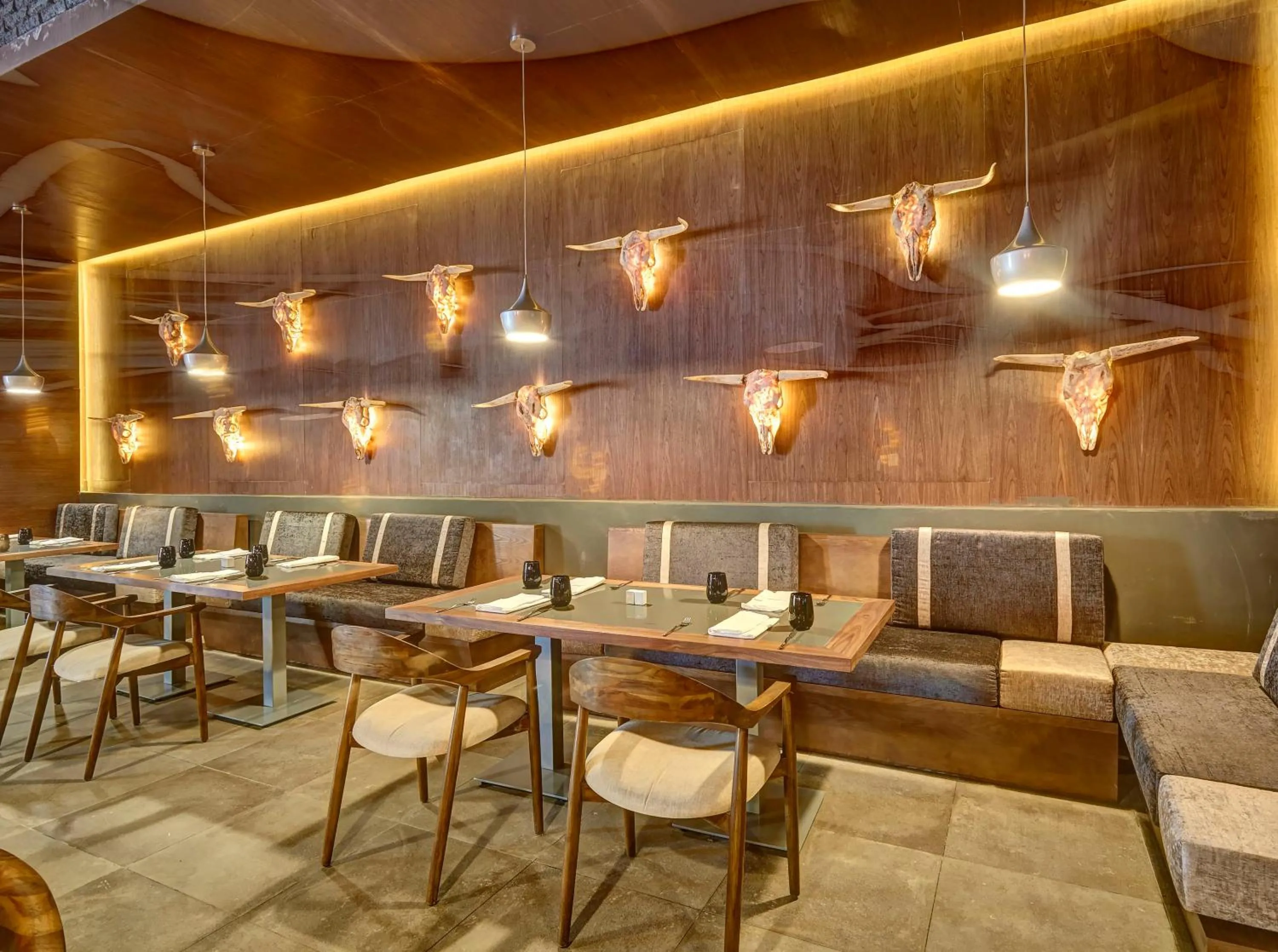 Restaurant/places to eat in Royalton Hideaway Negril, An Autograph Collection All-Inclusive Resort - Adults Only