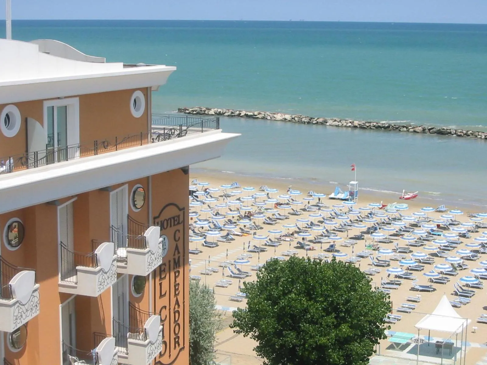 Property building in El Cid Campeador - Family Hotel