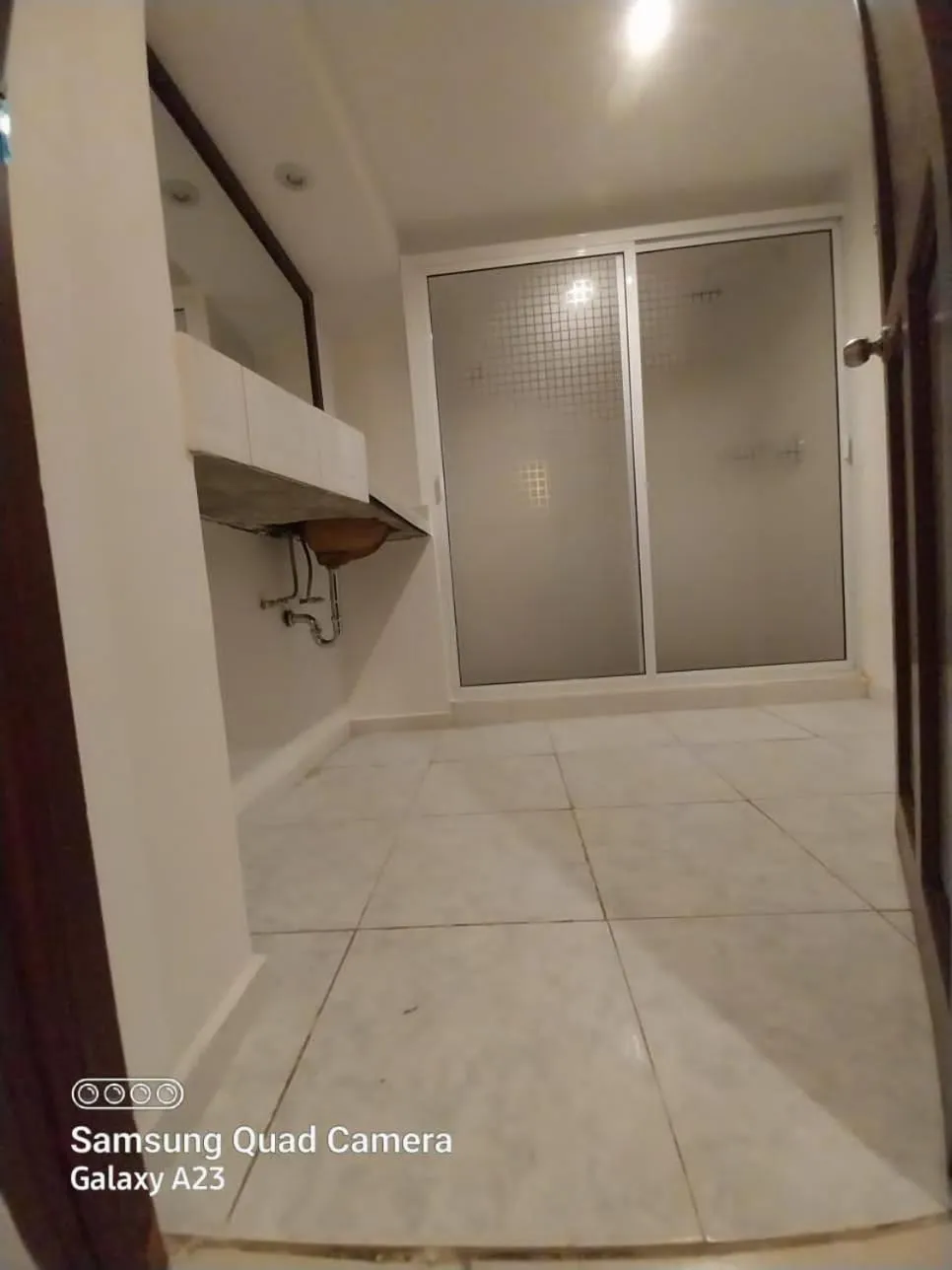 Shower in Hotel Imperial