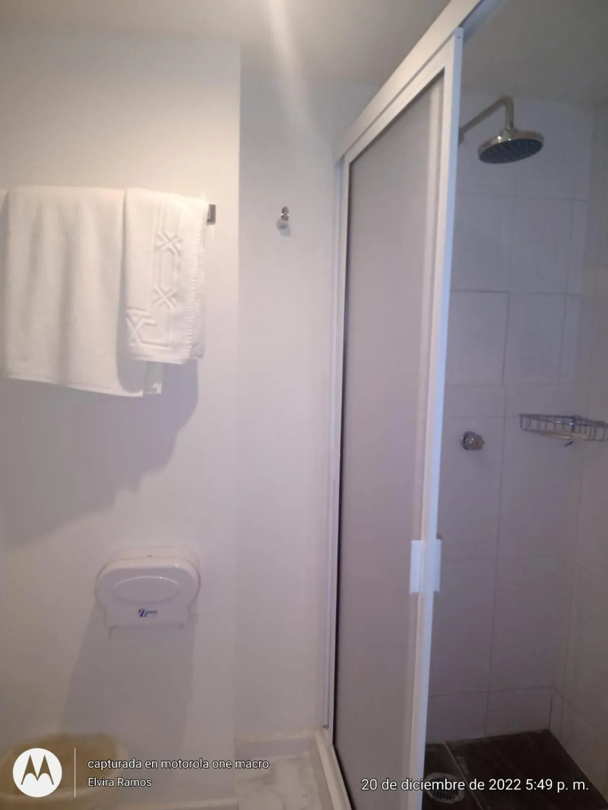 Shower in Hotel Imperial