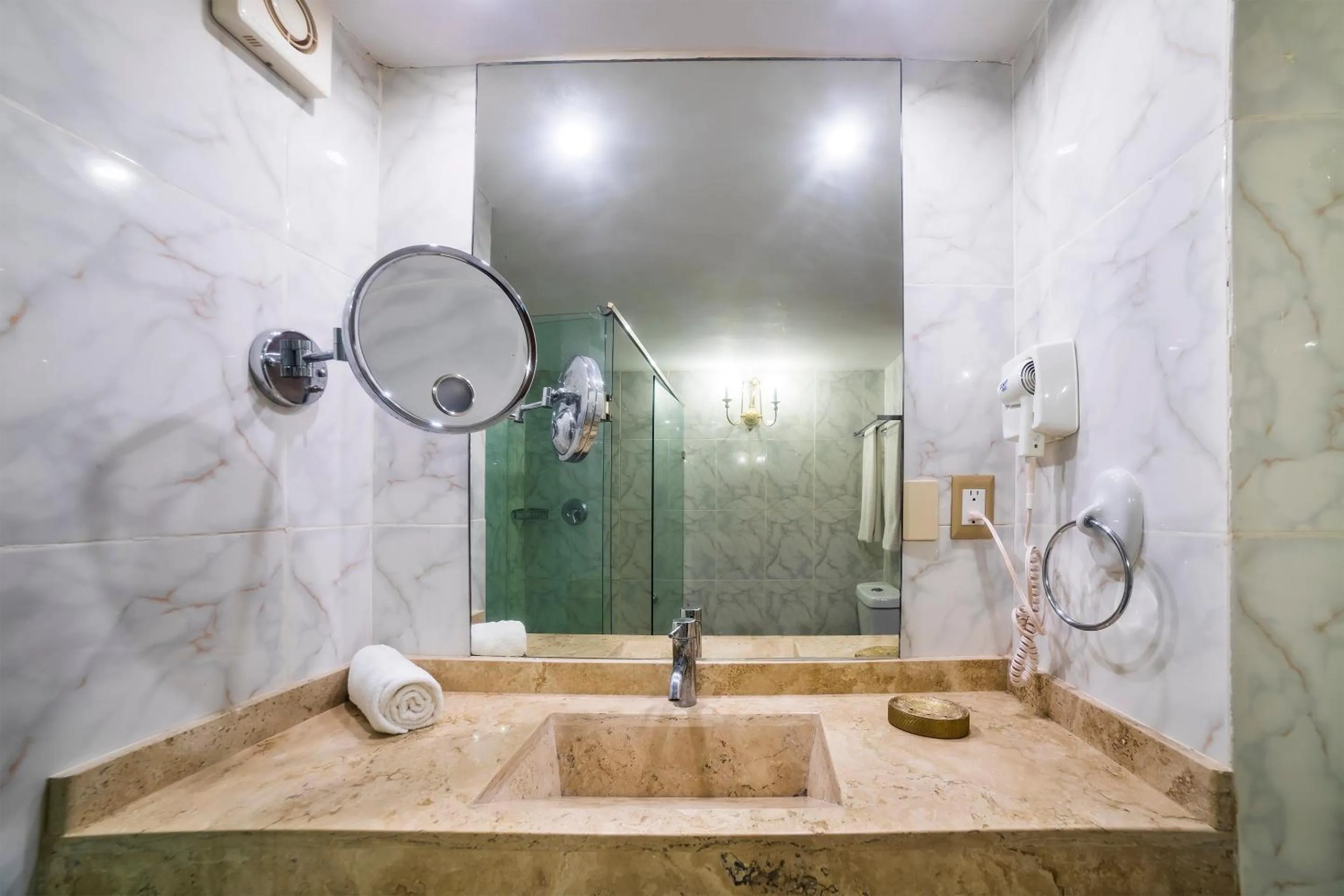 Bathroom in Hotel Imperial