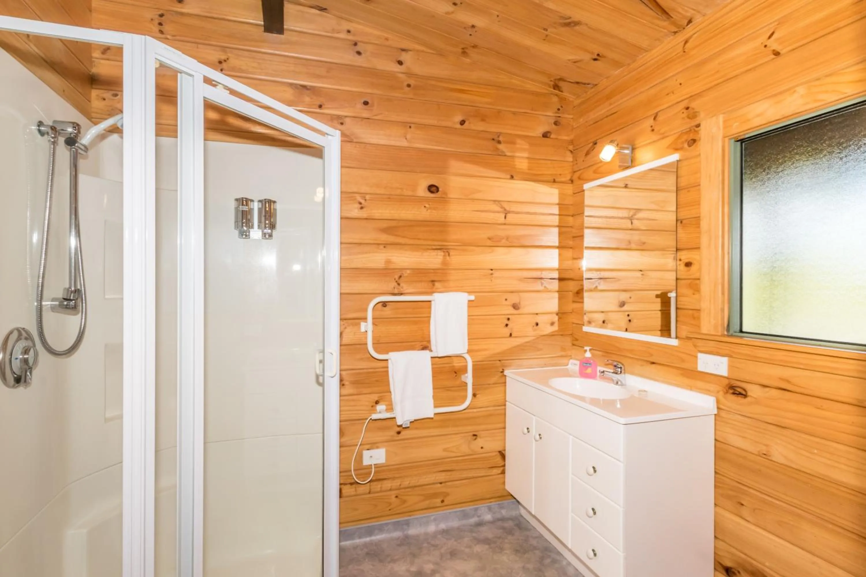 Bathroom in Paparoa Park Motel