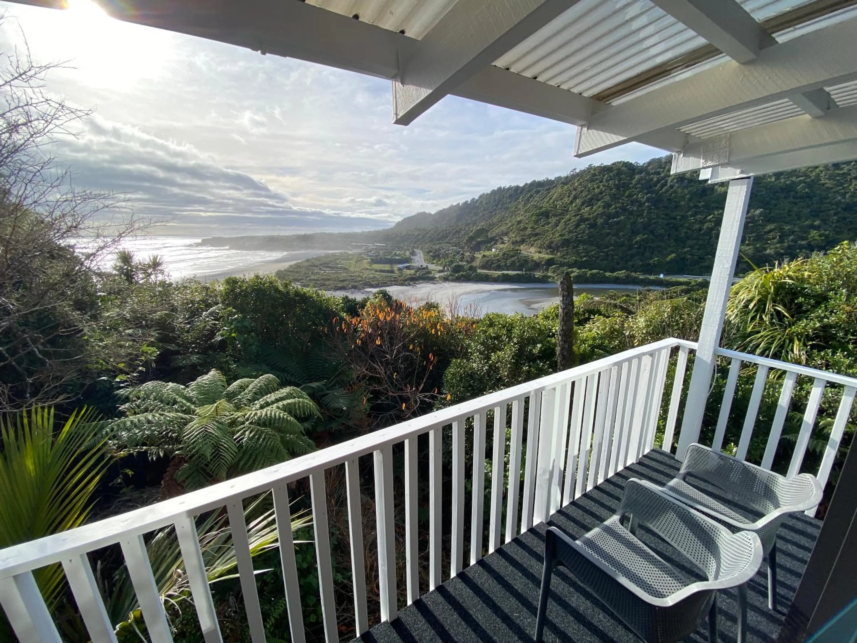 Balcony/Terrace in Paparoa Park Motel