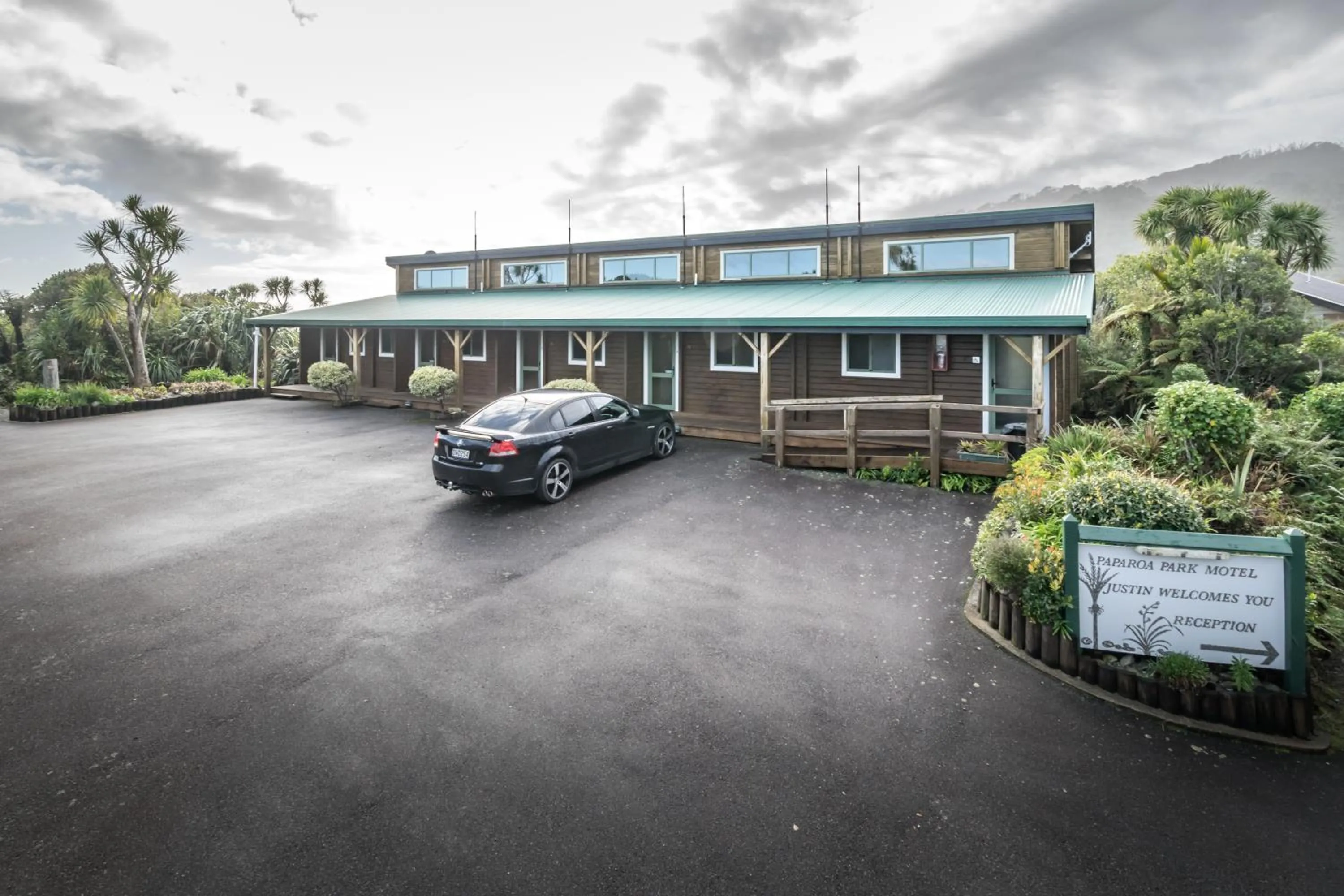 Property building in Paparoa Park Motel