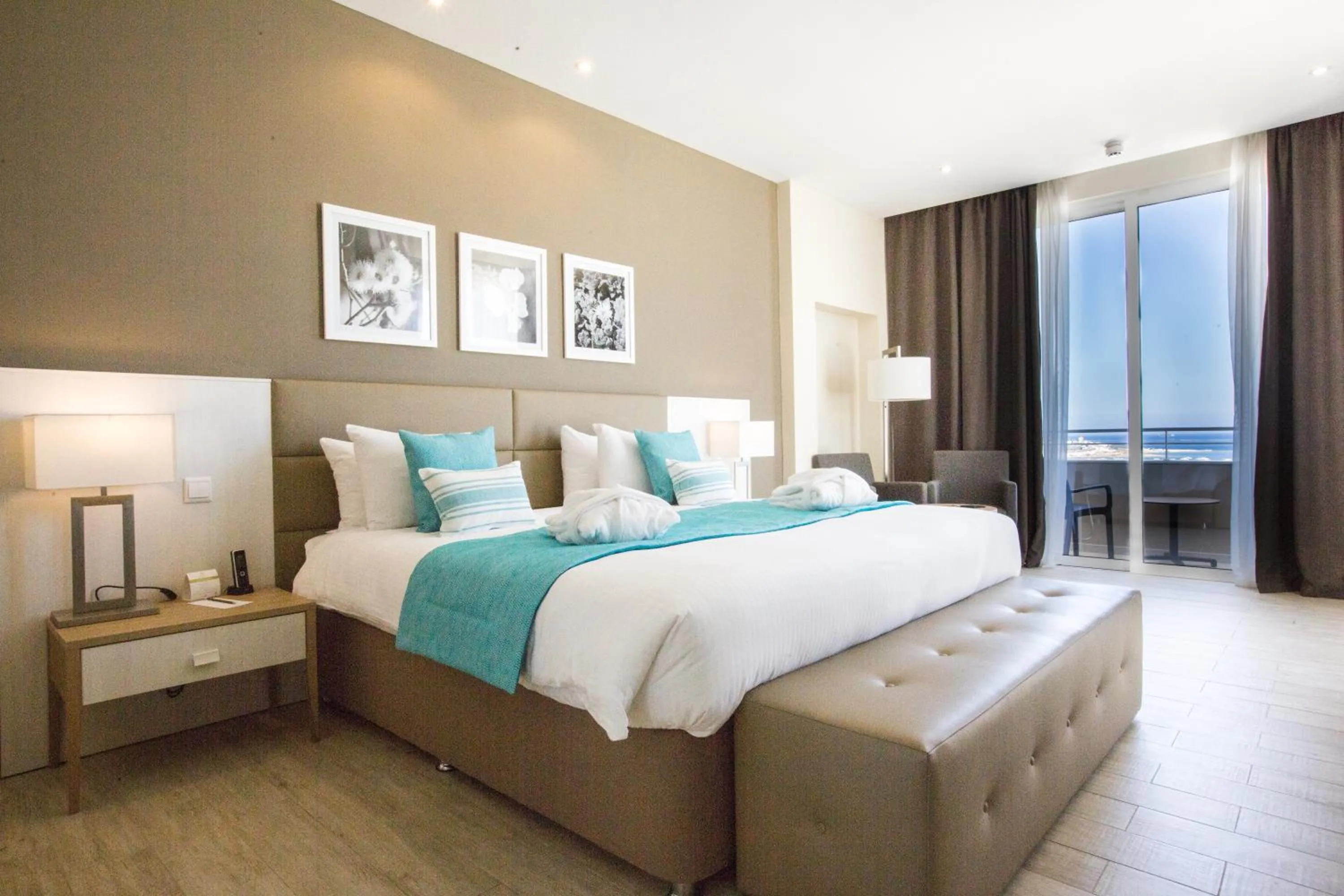 Bedroom, Bed in Salini Resort