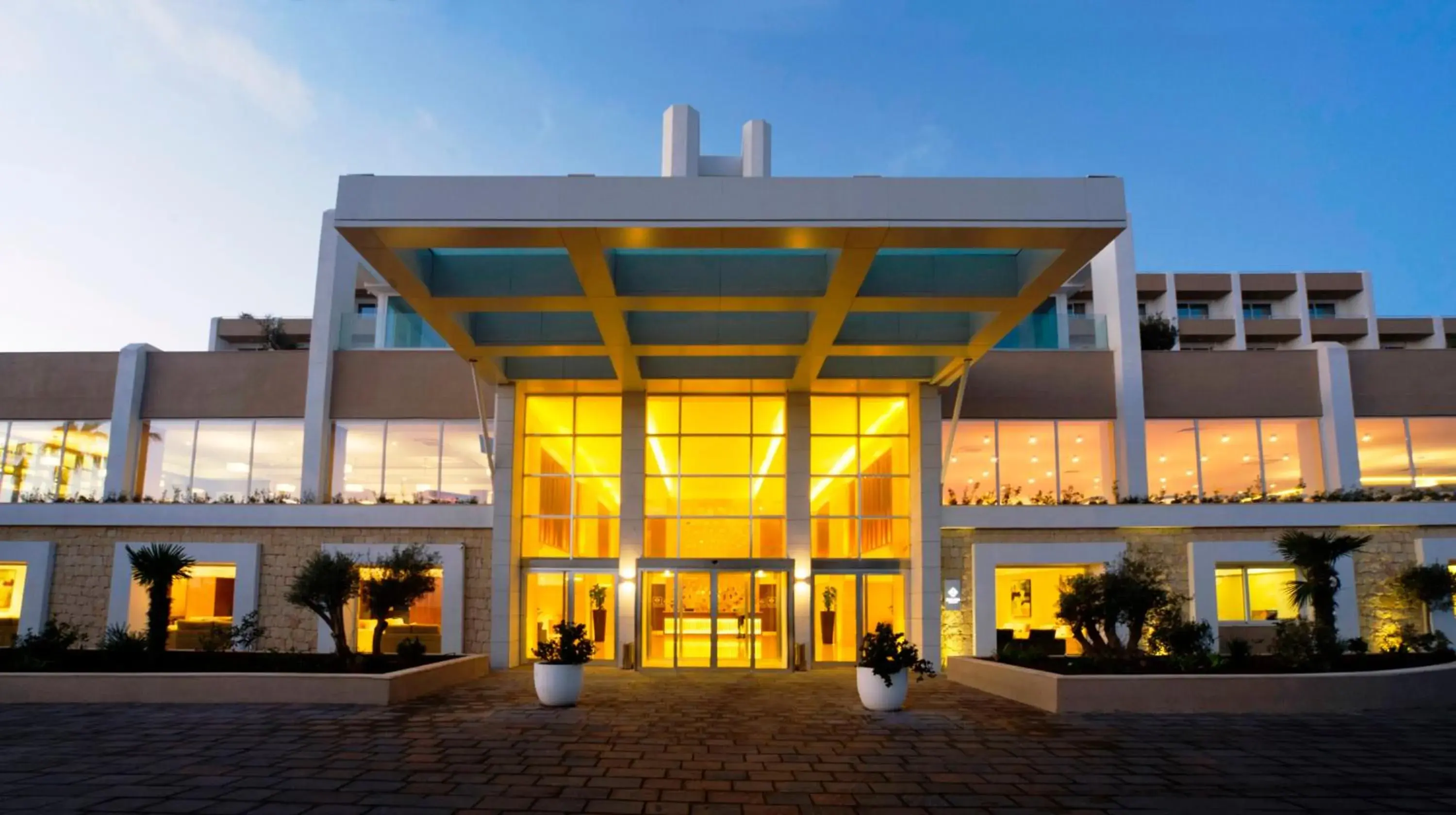 Facade/entrance in Salini Resort Facade/entrance in Salini Resort